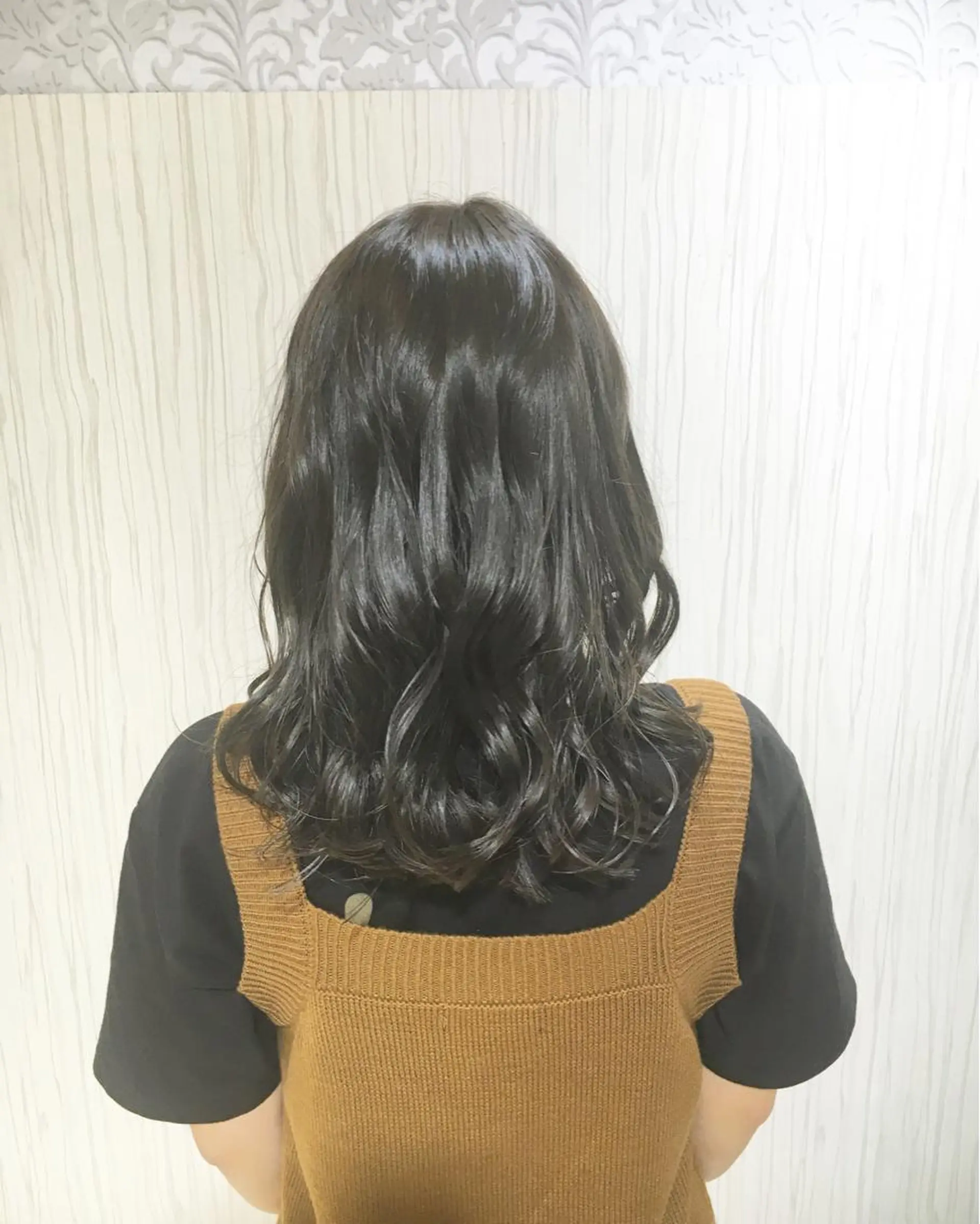 ミディアム セミロング カラー パーマ ヘアアレンジ ダークグレー ダークグレージュ グレージュ ✨艶髪✨透明感✨ 山内大樹のヘアスタイル