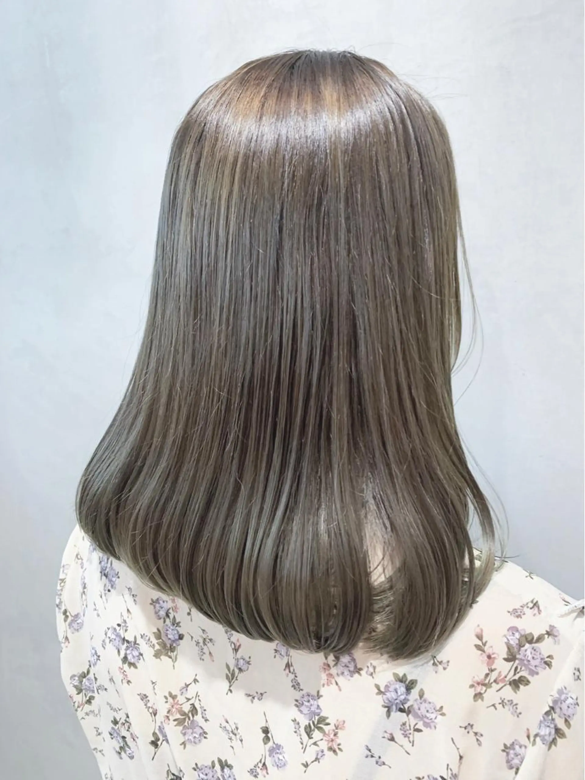 ミディアム カラー ヘアアレンジ ミニボブ/ブリーチ 🌈MISATOのヘアスタイル