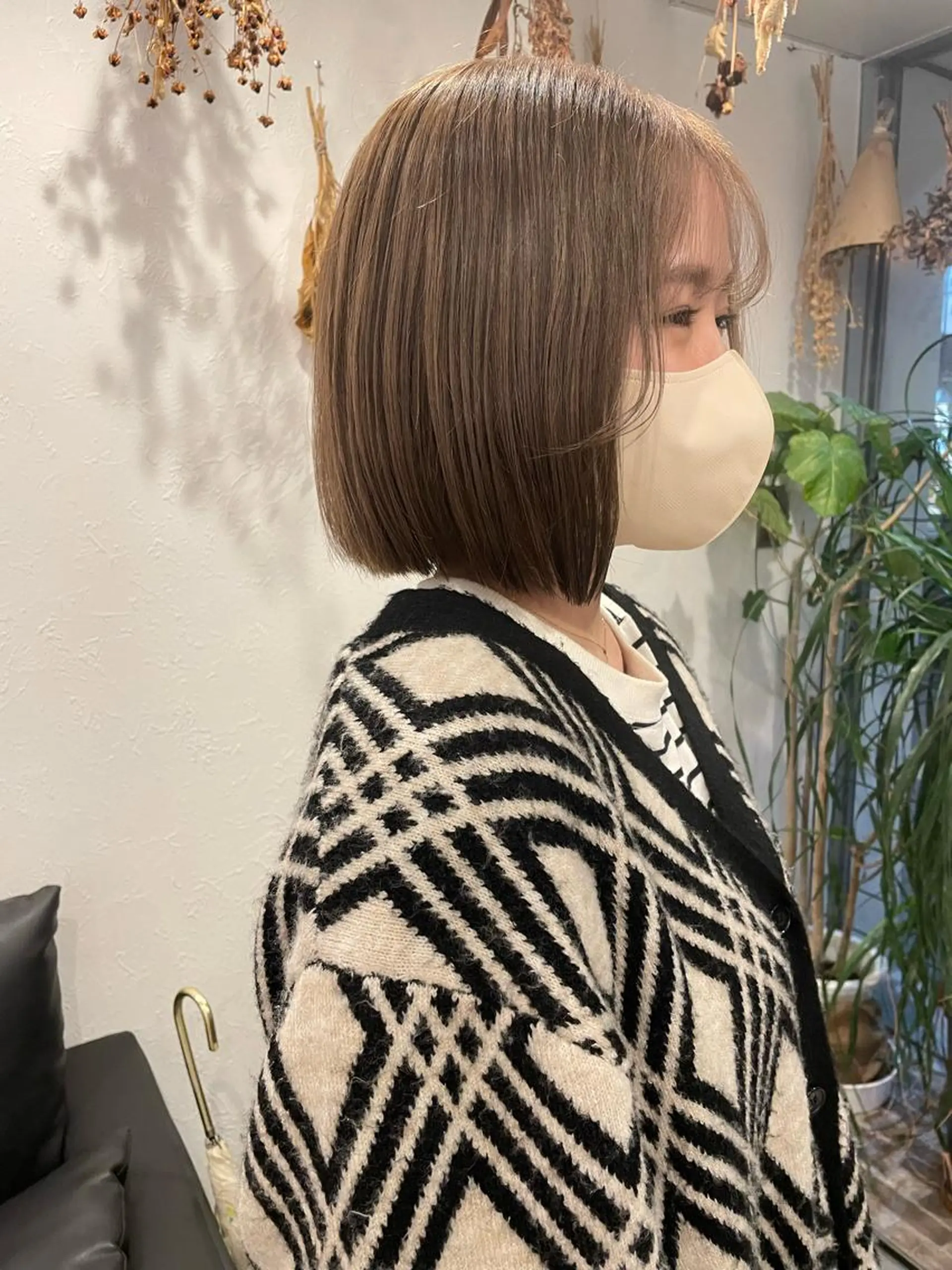 ショート カラー ベージュカラー ハイトーンカラー ミルクティーベージュ ヘアカラー m ā l o.🌷 サカモトマイコのヘアスタイル