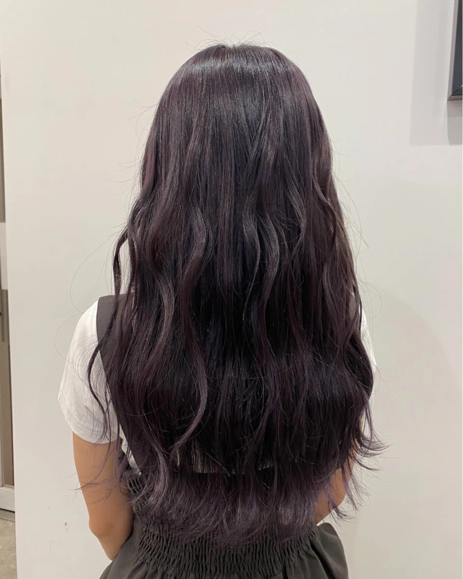 ロング カラー ブリーチ パープルカラー カット ヘアカラー トリートメント mari 🦋のヘアスタイル