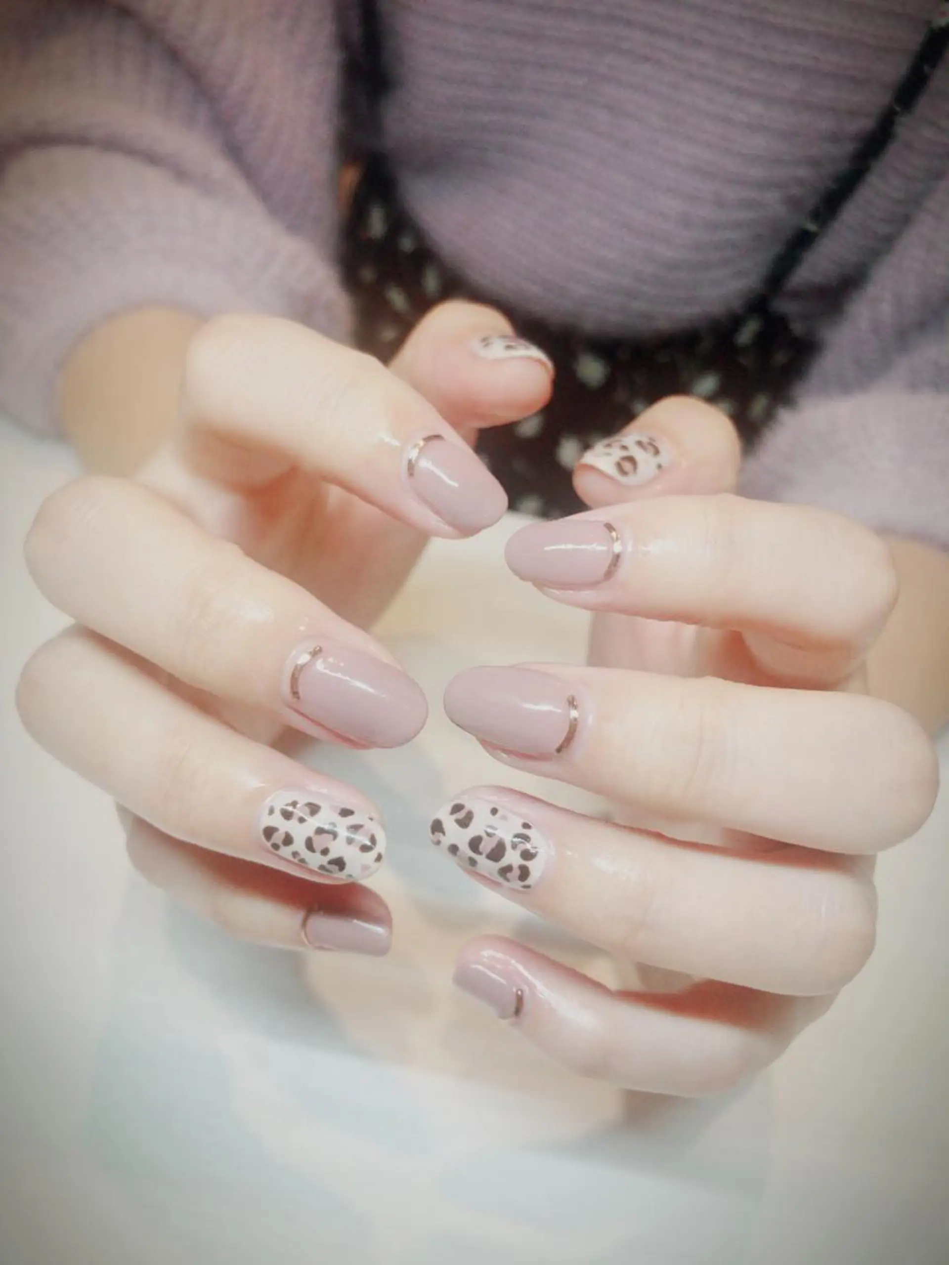 ネイル ピンク ピンクベージュ TERAI ERINAの眉毛・アイブロウイメージ