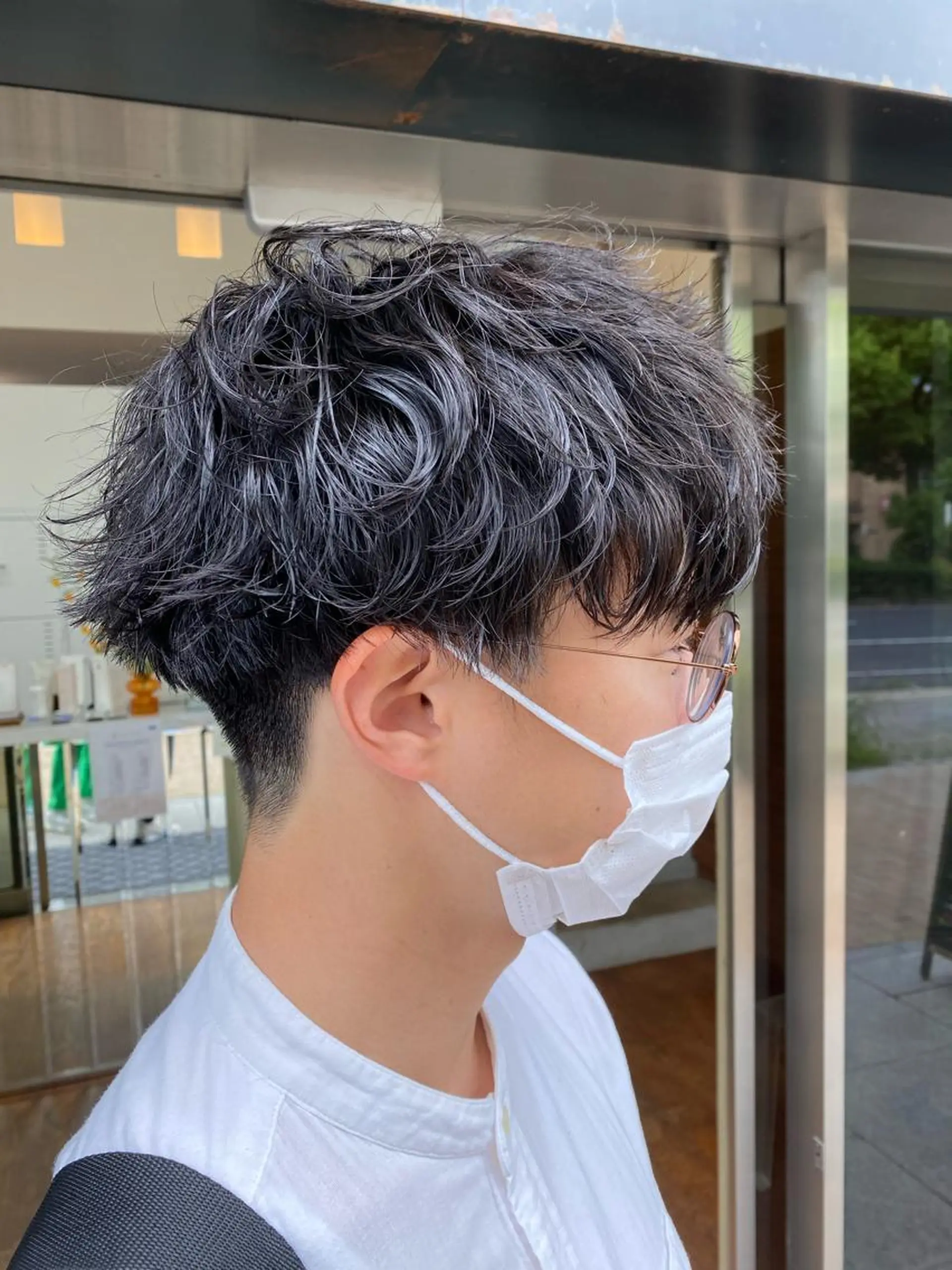 ショート パーマ メンズ メンズパーマ ニュアンスパーマ カット パーマ 井坂 卓真のヘアスタイル