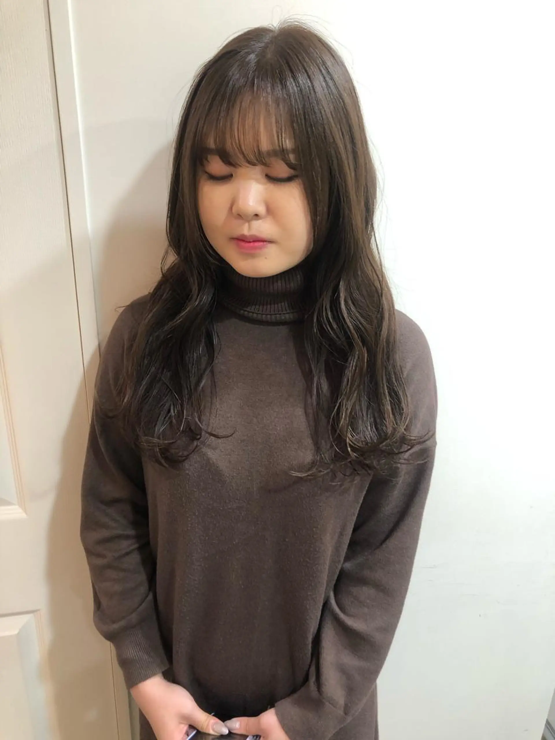 ロング カラー カット ヘアカラー トリートメント MIOベージュカラー 柔らかいカラーのヘアスタイル