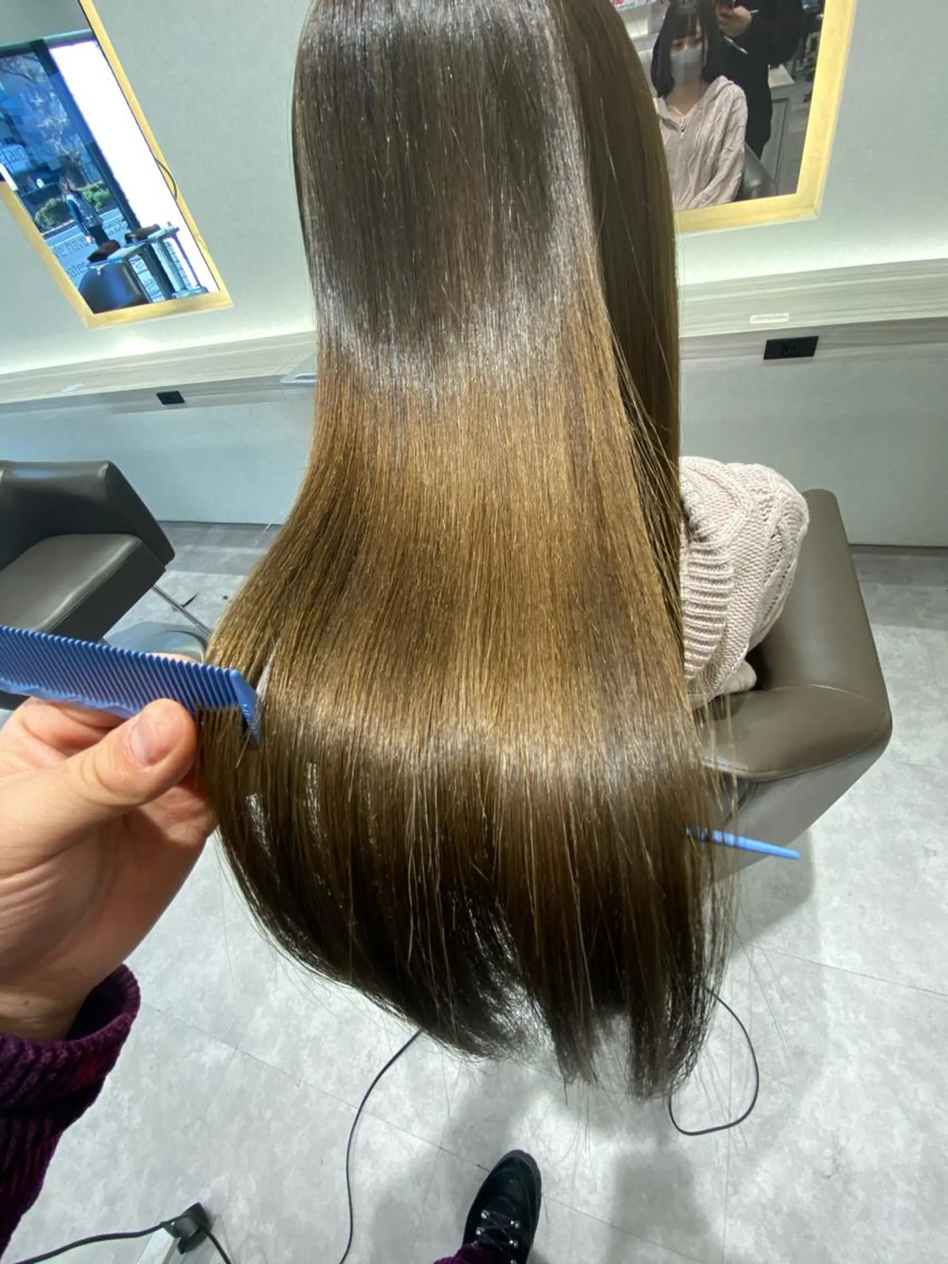 ロング ムトウセイマ/ 縮毛矯正/ブリーチのヘアスタイル