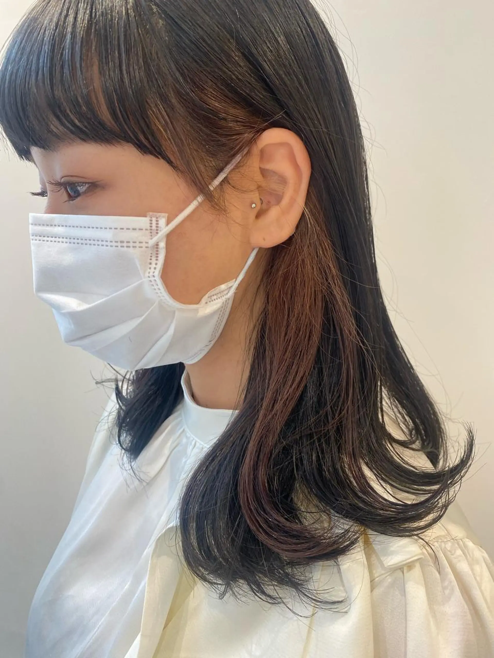 セミロング カラー カット ヘアカラー 小顔レイヤー/ ベージュ🤍Rieのヘアスタイル