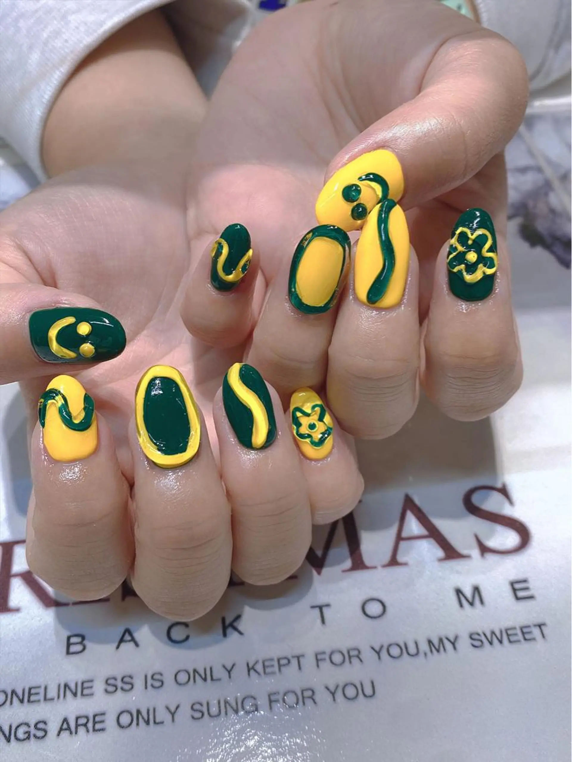 ネイル 長さだし専門店 M2　rikaのネイルデザイン