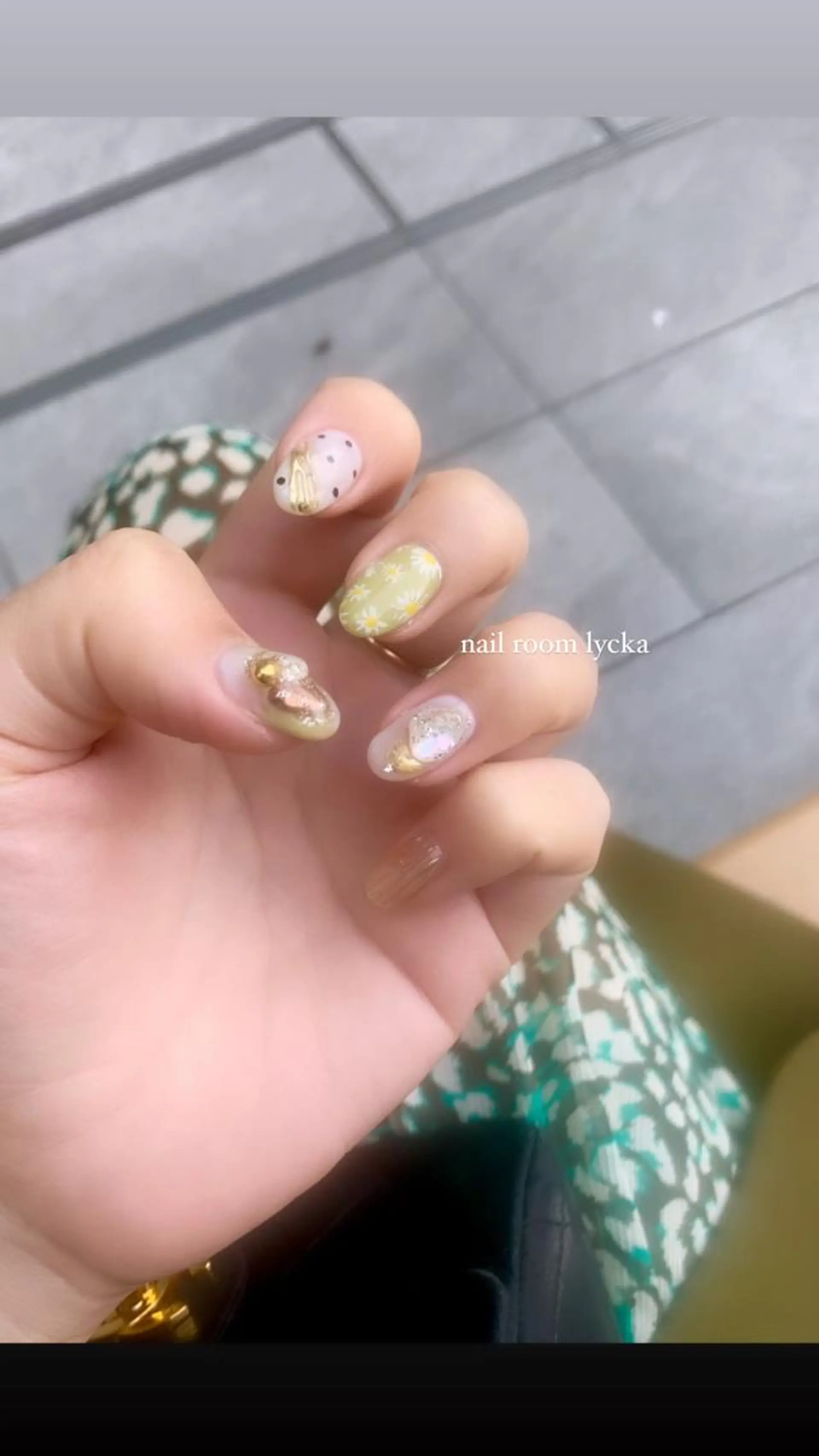 ネイル ﾈｲﾙﾙｰﾑﾘｯｶ 𝐦𝐚𝐲𝐮のネイルデザイン