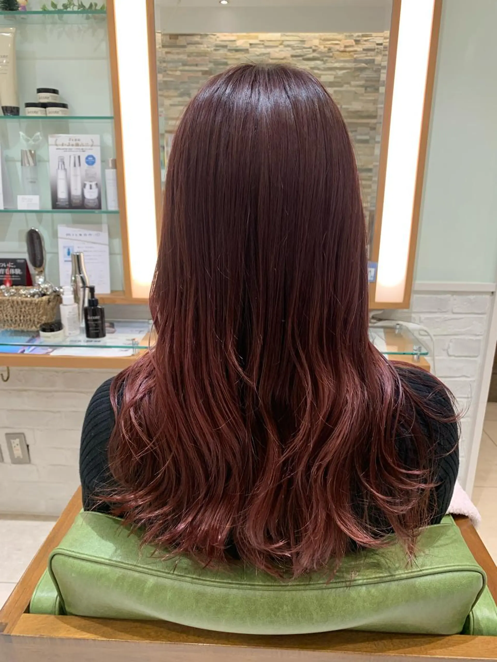 ミディアム カラー カシス ピンクカラー 高橋友里亜 /フリーランスのヘアスタイル