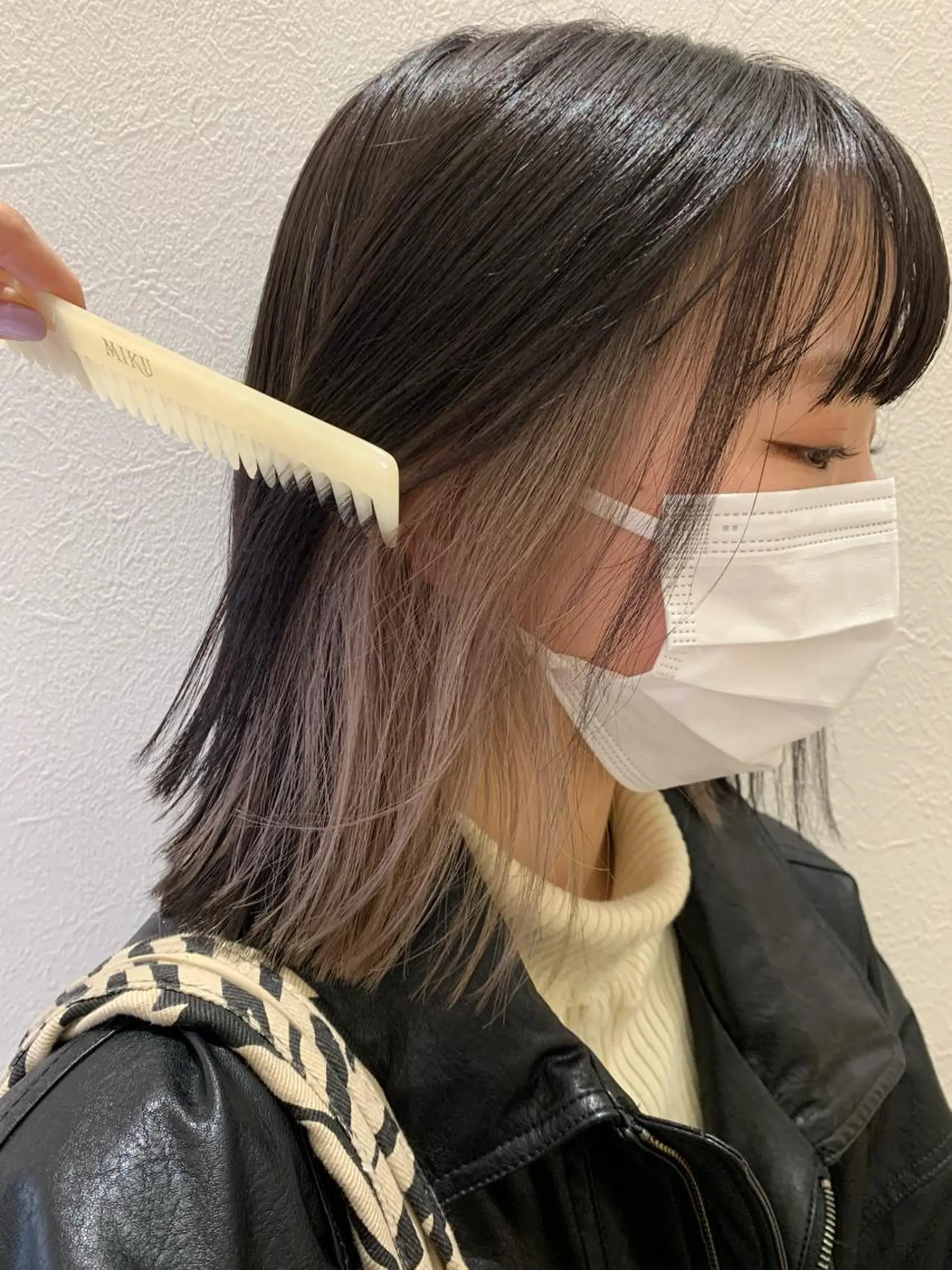 ミディアム カラー ベージュカラー ブリーチ インナーカラー ホワイトベージュ カット ヘアカラー トリートメント hub hair レイヤー/透明感のヘアスタイル