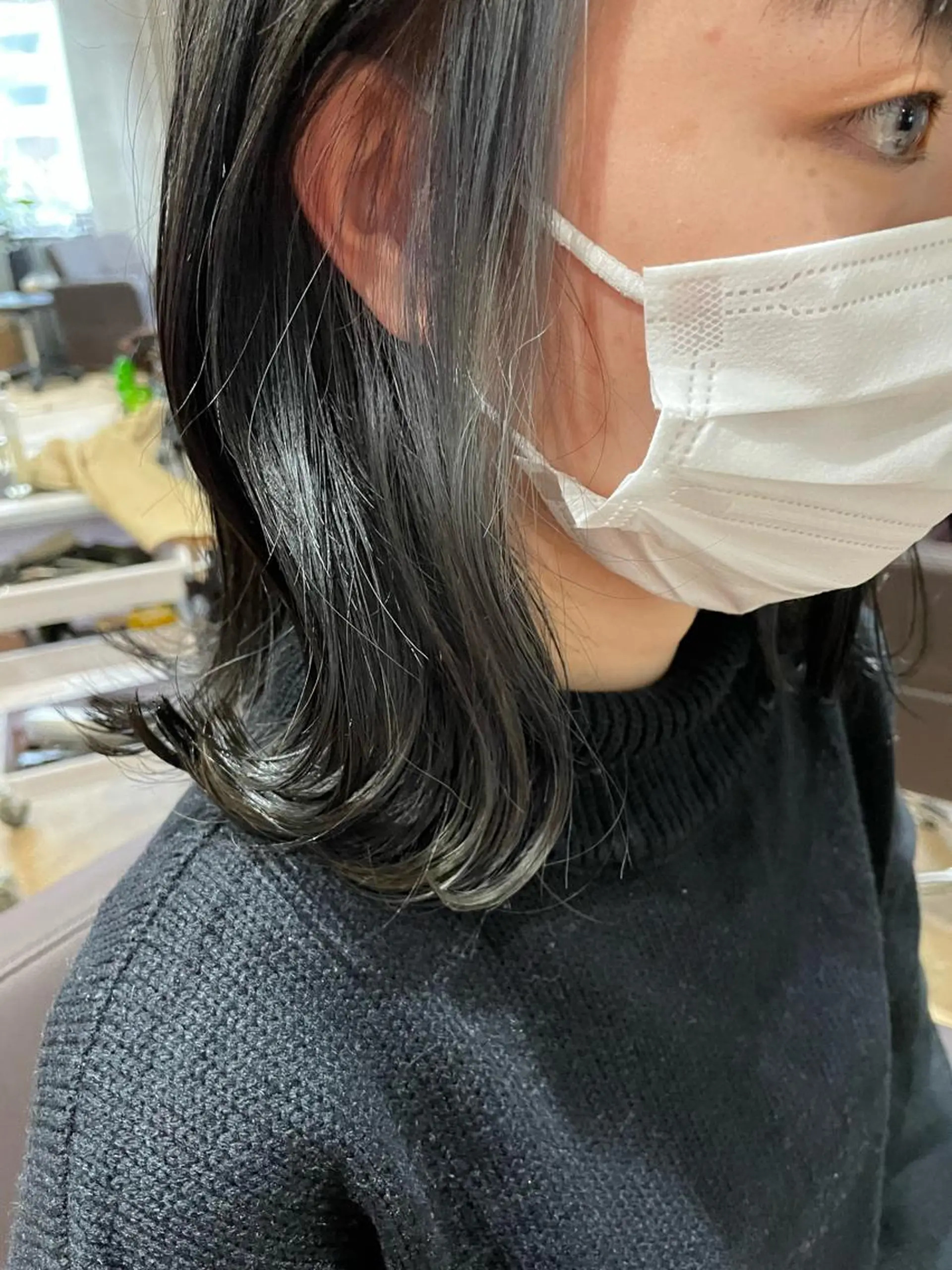 ミディアム カラー イヤリングカラー カット ヘアカラー トリートメント 月200名以上担当 六甲徒歩30秒のヘアスタイル