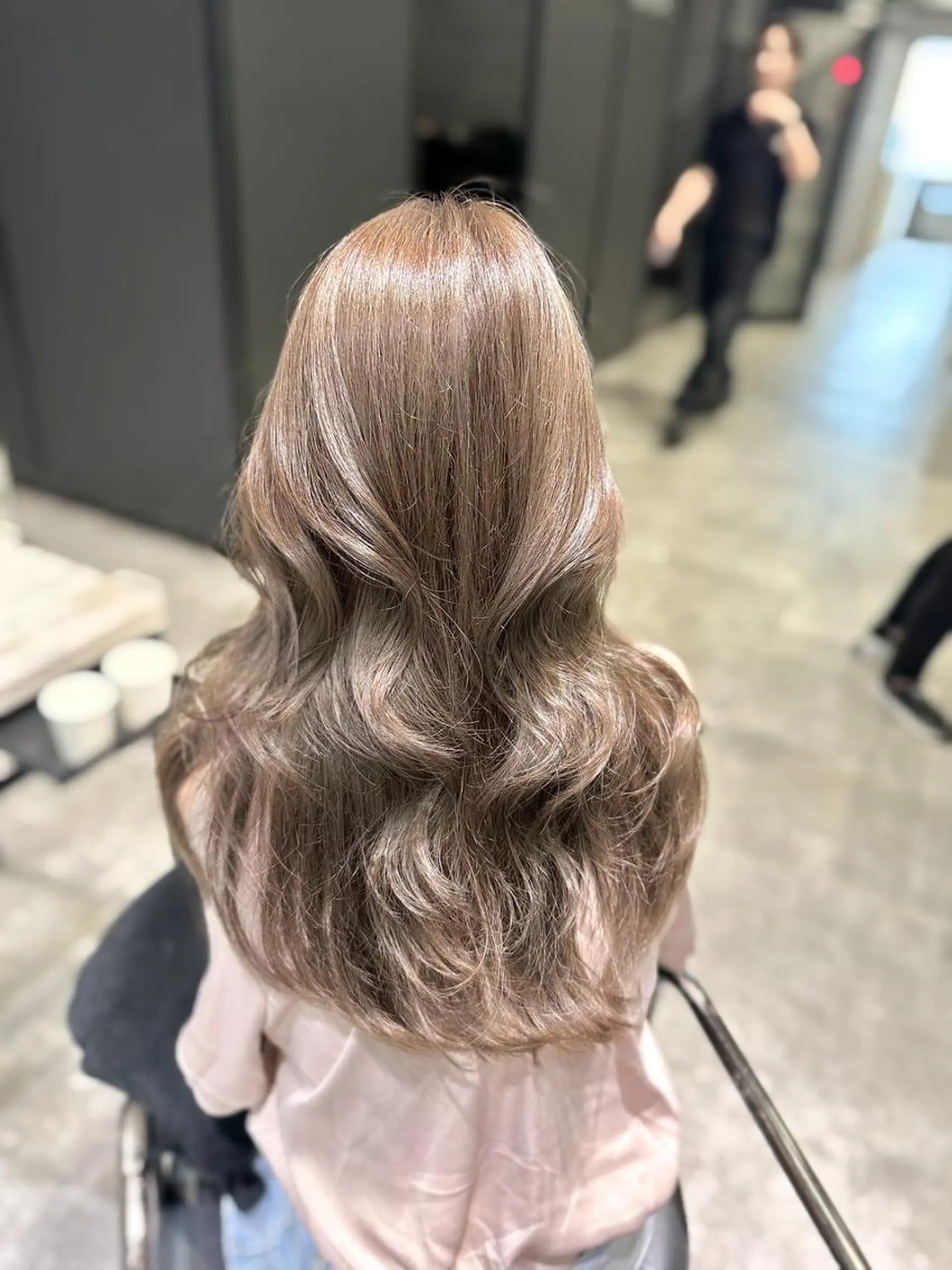 ロング カラー カット ヘアカラー トリートメント _WHITE 難波本店のヘアスタイル