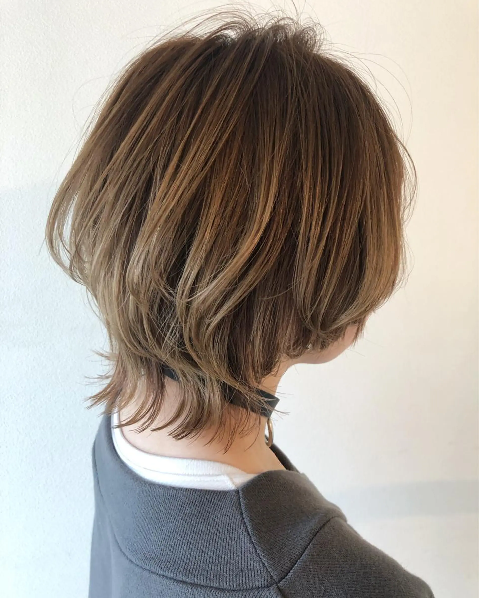 ミディアム スタイリスト 佑梨のヘアスタイル