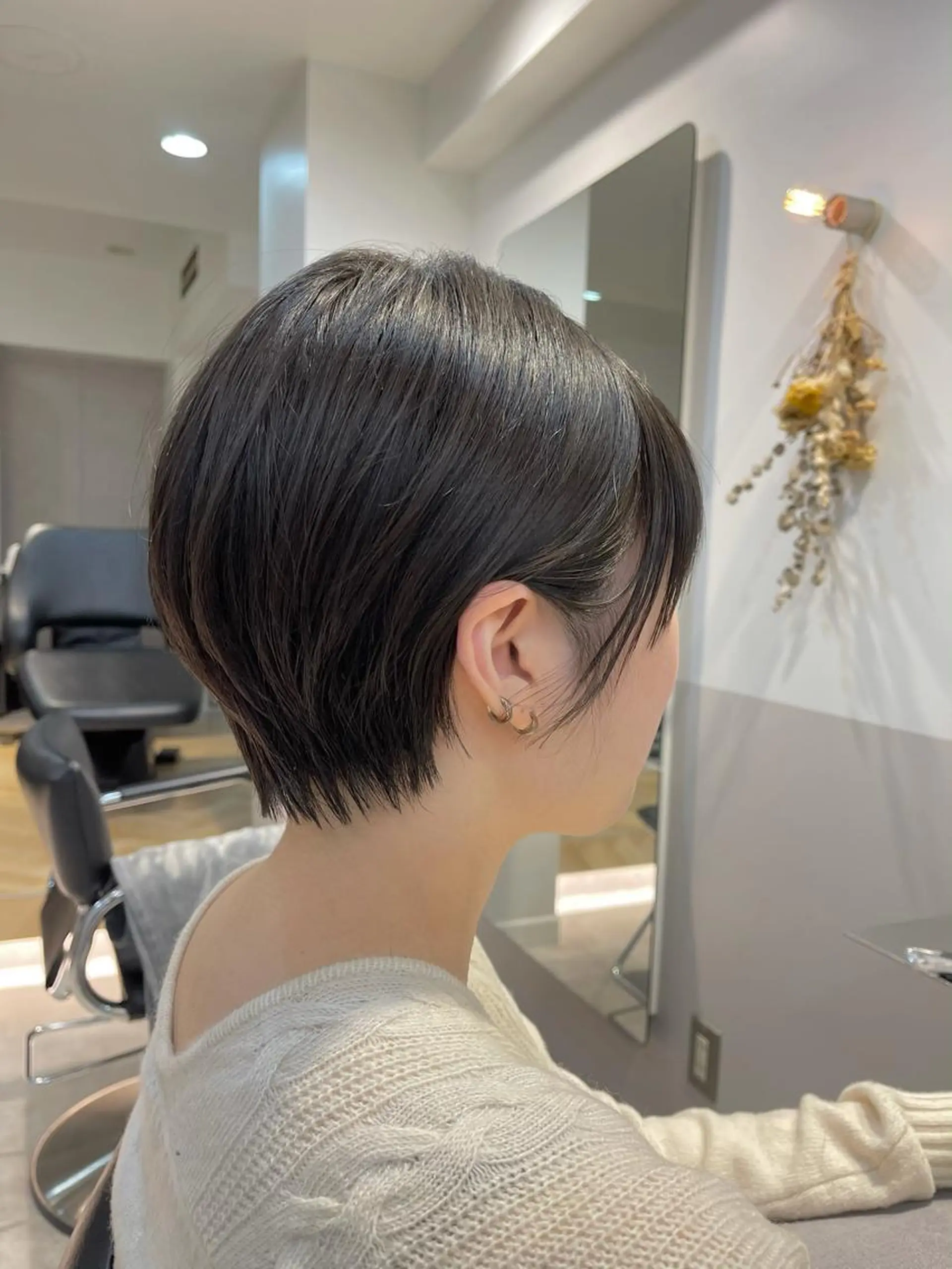 ショート オカダ ノゾミのヘアスタイル