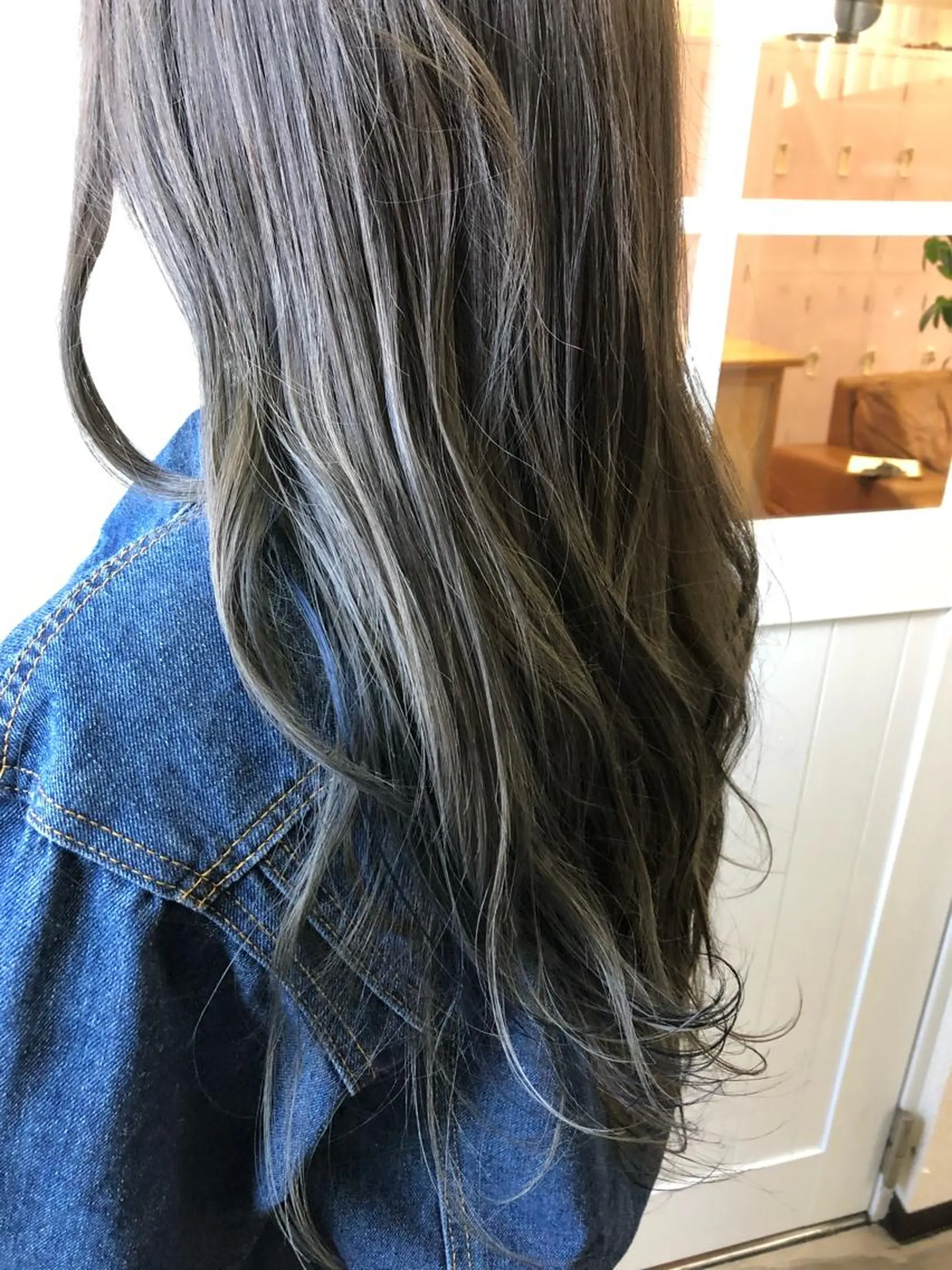 ロング カラー アッシュ ベージュカラー 小木曽智美 /ボブ/ショートのヘアスタイル