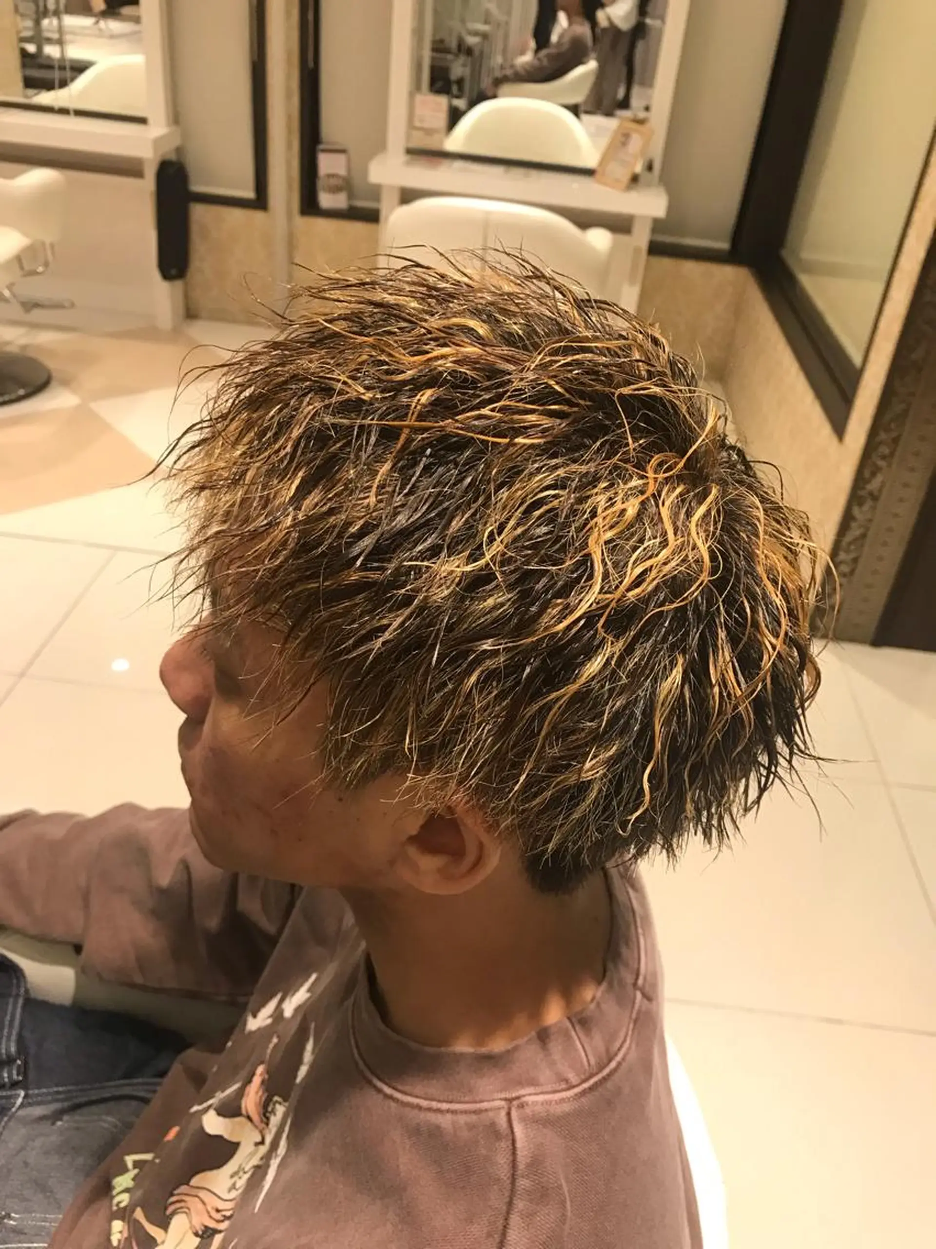 ショート パーマ メンズ メンズメッシュ メンズパーマ メンズツイストパーマ ツイストパーマ SEA BELLE YASUのヘアスタイル