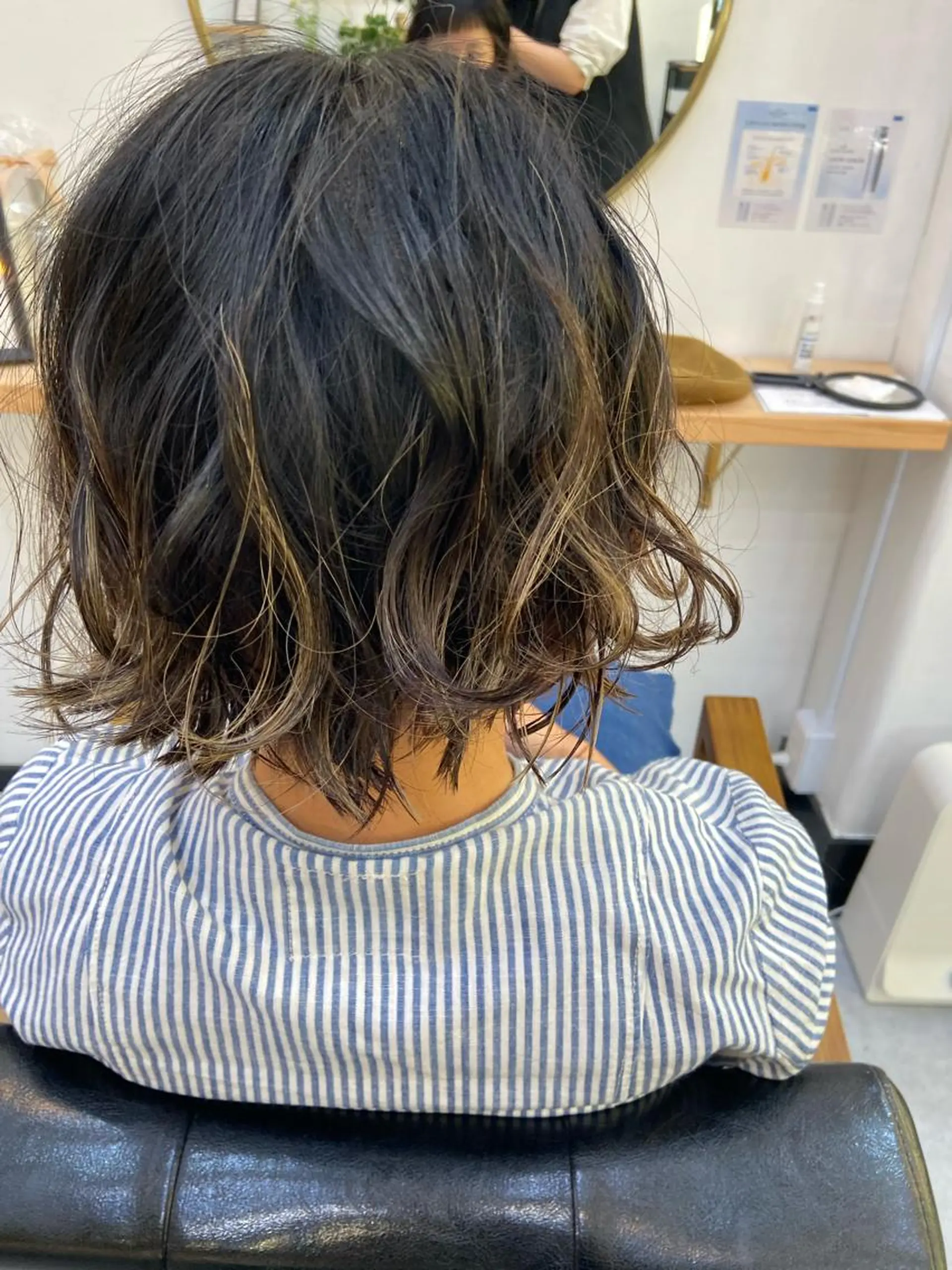 ショート カラー 田中 あやなのヘアスタイル