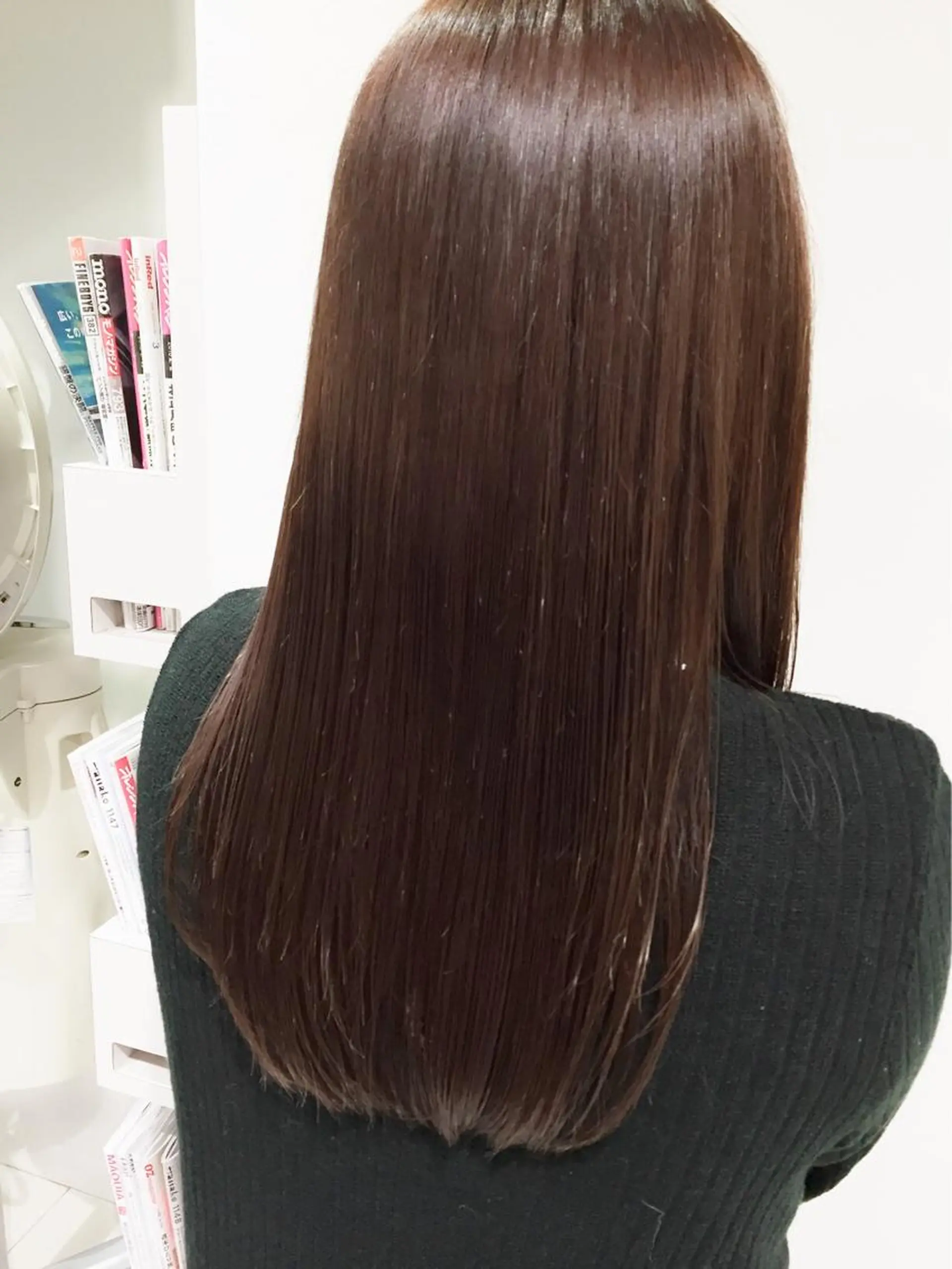 ロング カラー イルミナカラー カット ヘアカラー トリートメント 仁科 友恵のヘアスタイル