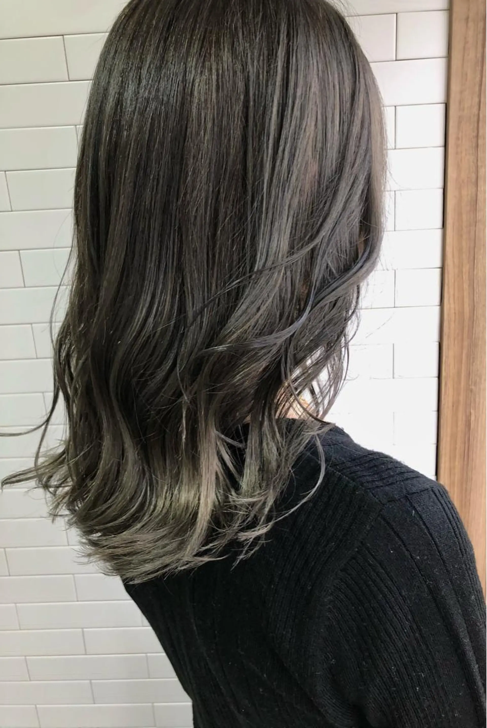 セミロング カラー 🦋うる艶透明感ヘア 今井達也のヘアスタイル