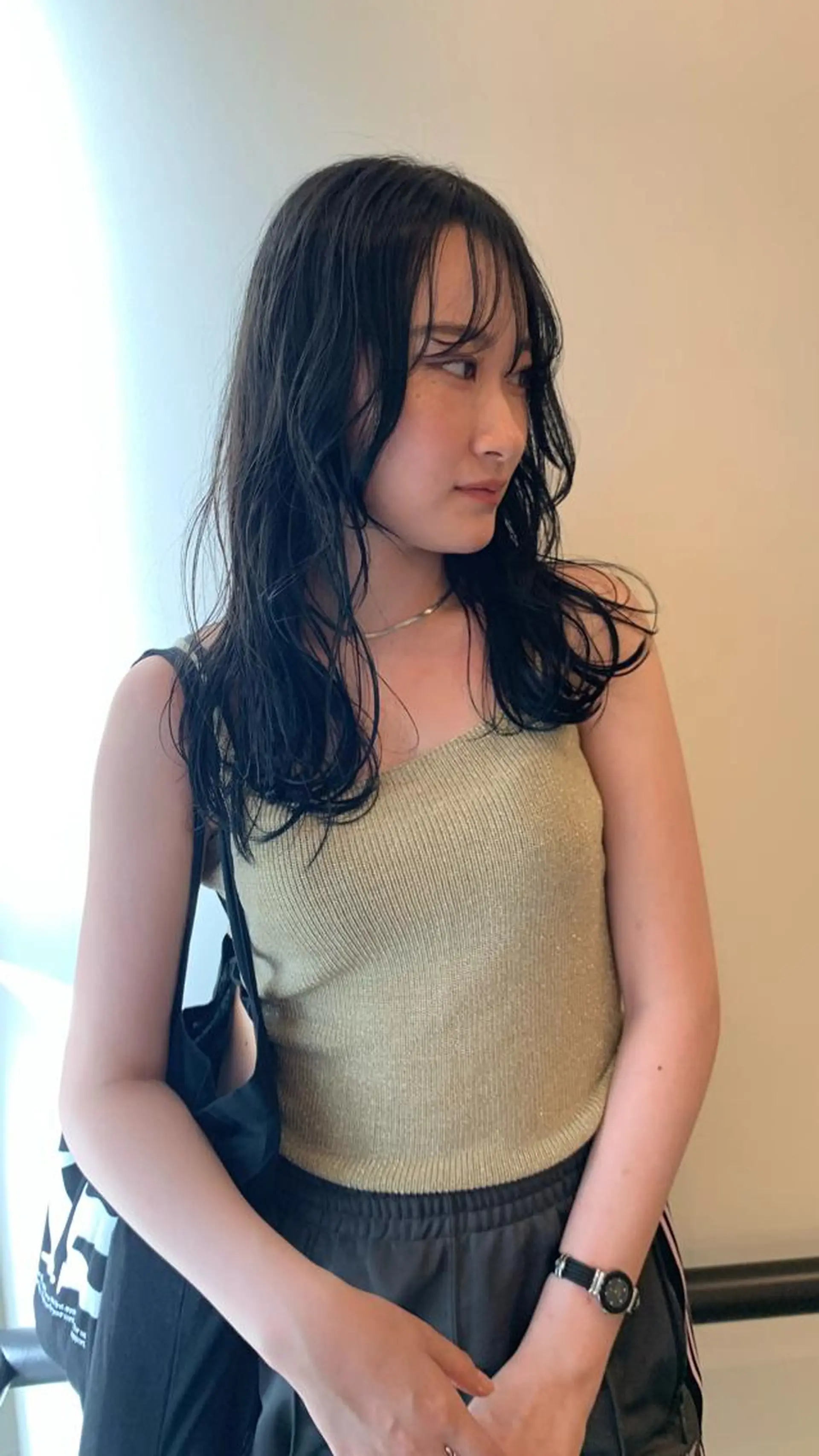 ロング カラー 透明感カラー グレージュ 落合希 Olivebeigeのヘアスタイル