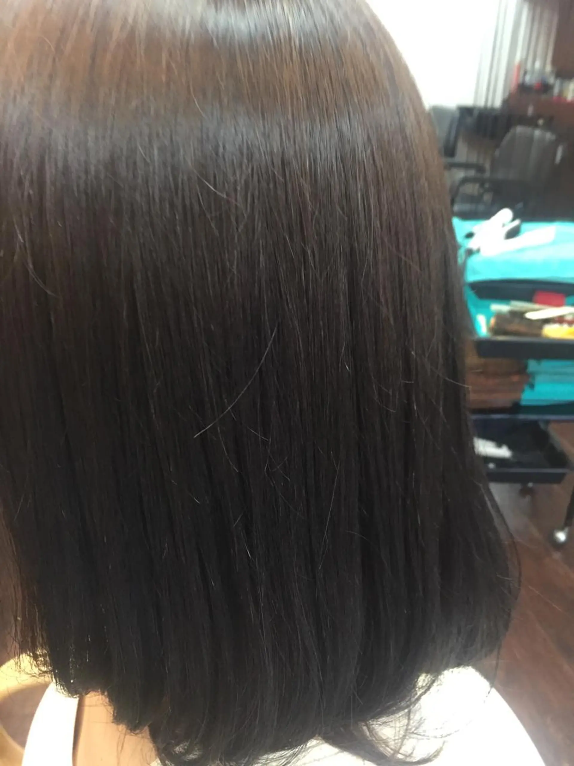 セミロング パーマ 桧山 真のヘアスタイル