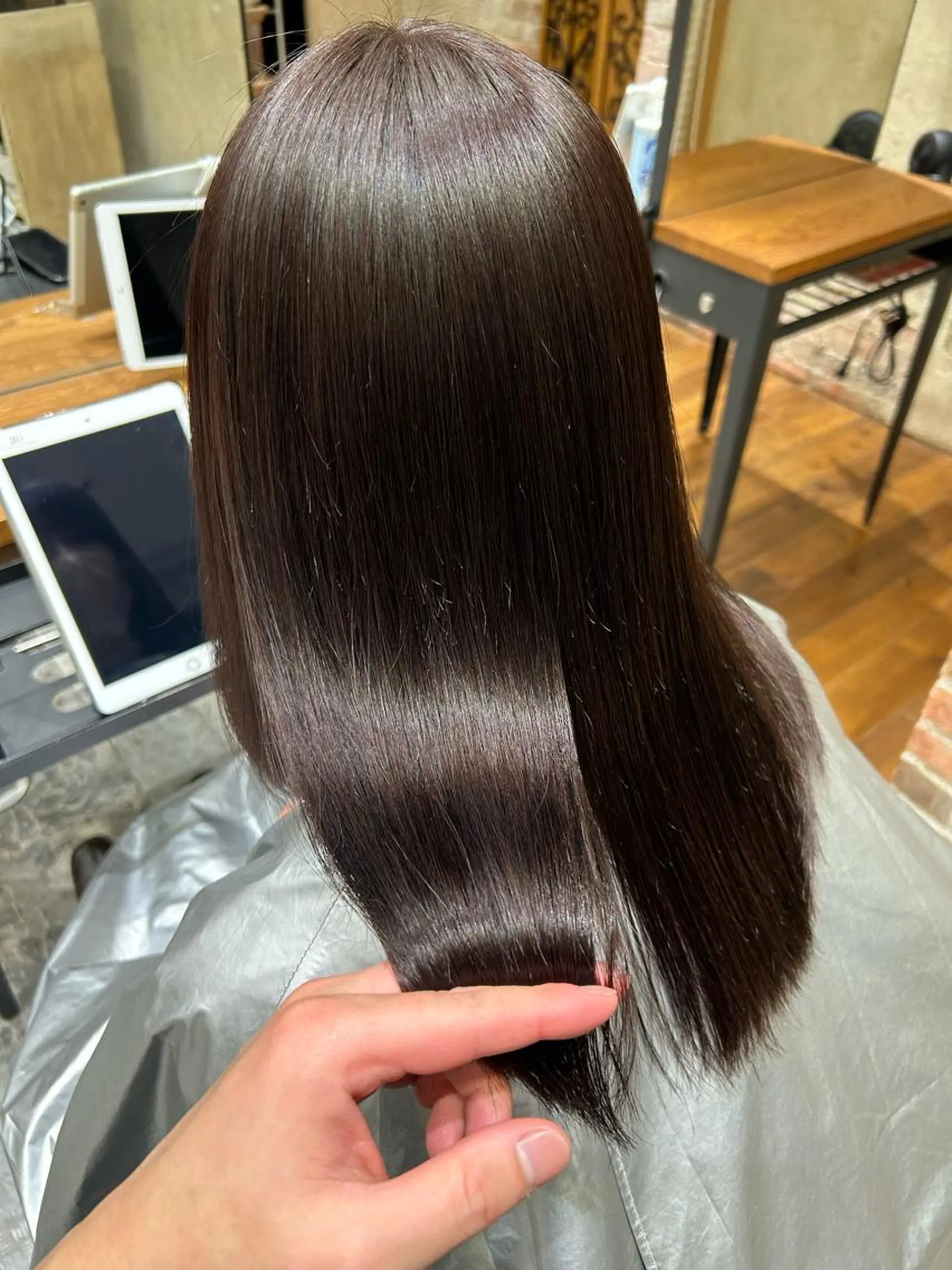 セミロング カラー パーマ バレイヤージュ ブリーチ ケアブリーチ ダブルカラー ハイライトカラー カット ヘアカラー 縮毛矯正 トリートメント 新宿✨顔周りカット 韓国ヘア/坂本亜裟海のヘアスタイル