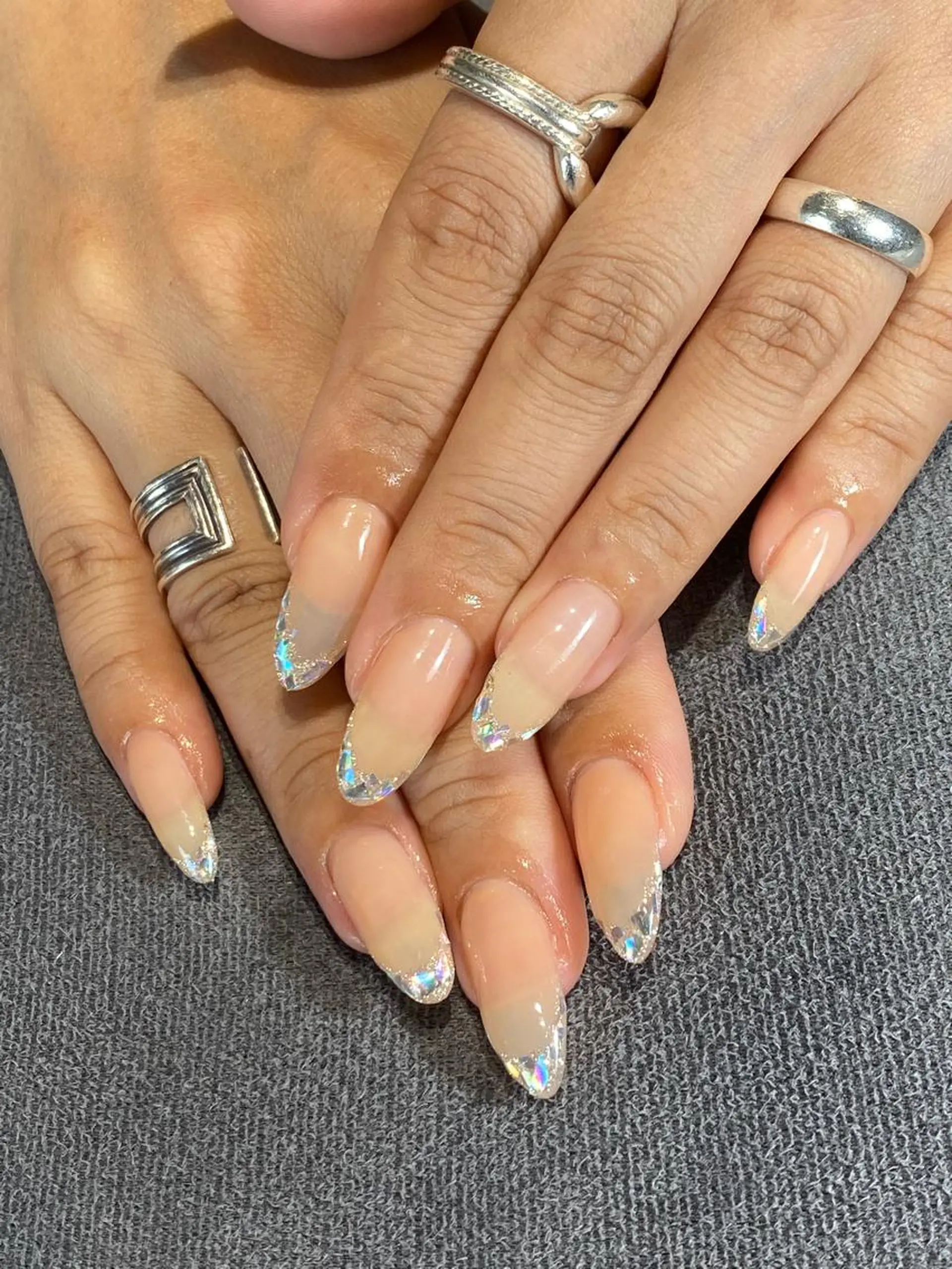 ネイル Flore (フロール)の眉毛・アイブロウイメージ