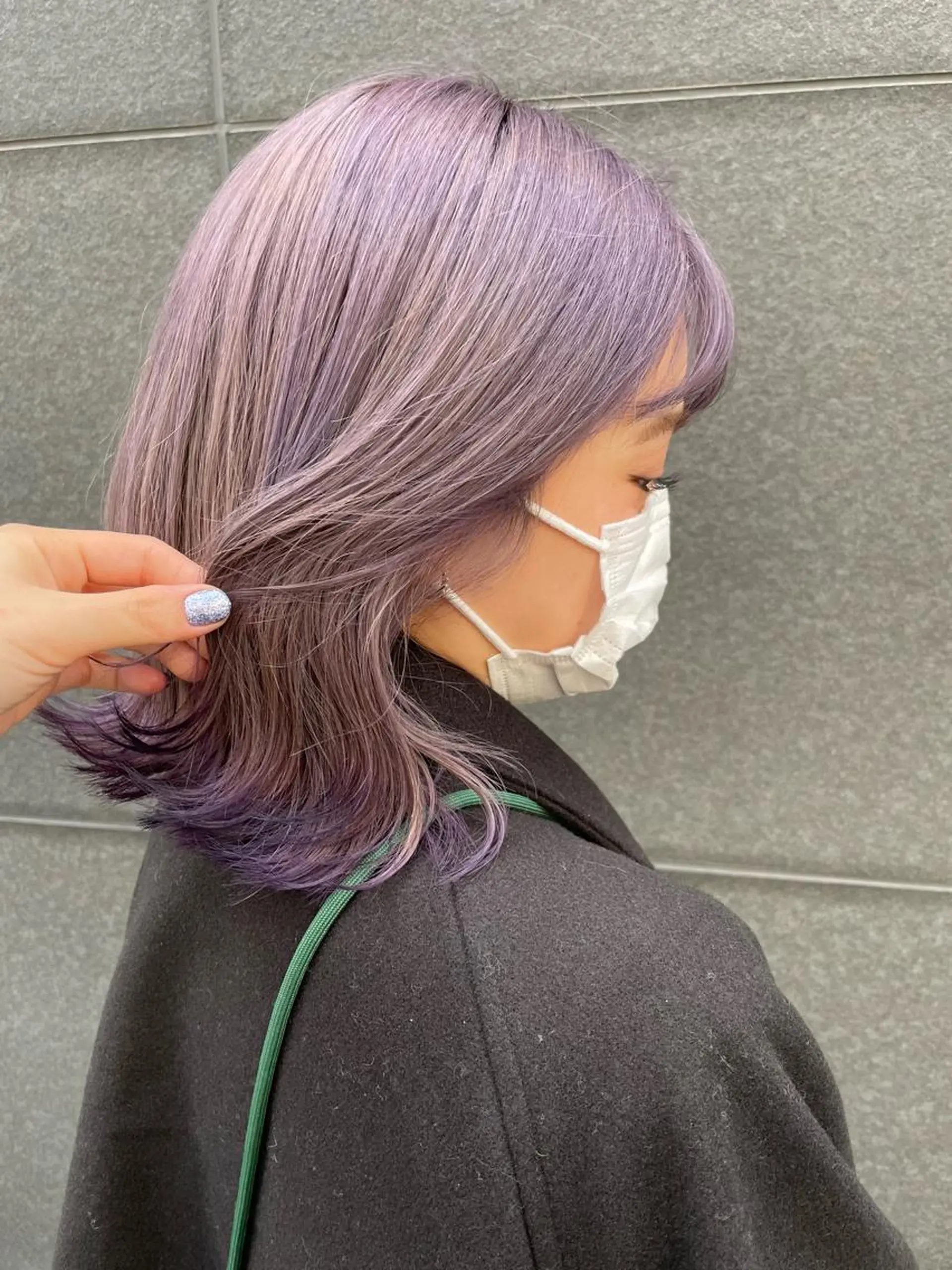 ミディアム カラー akane .のヘアスタイル