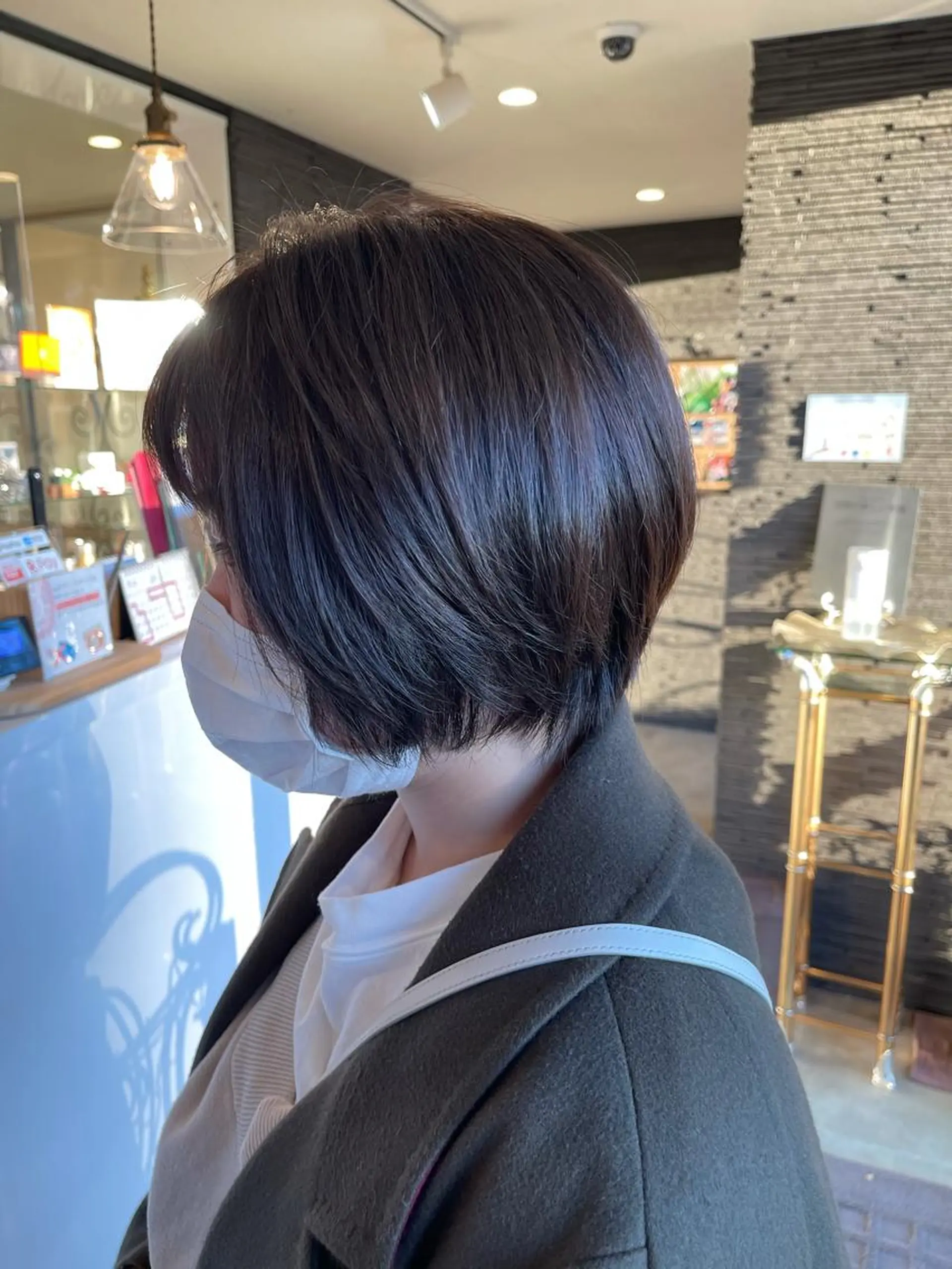 ショート アッシュ アッシュグレー 南谷 愛のヘアスタイル