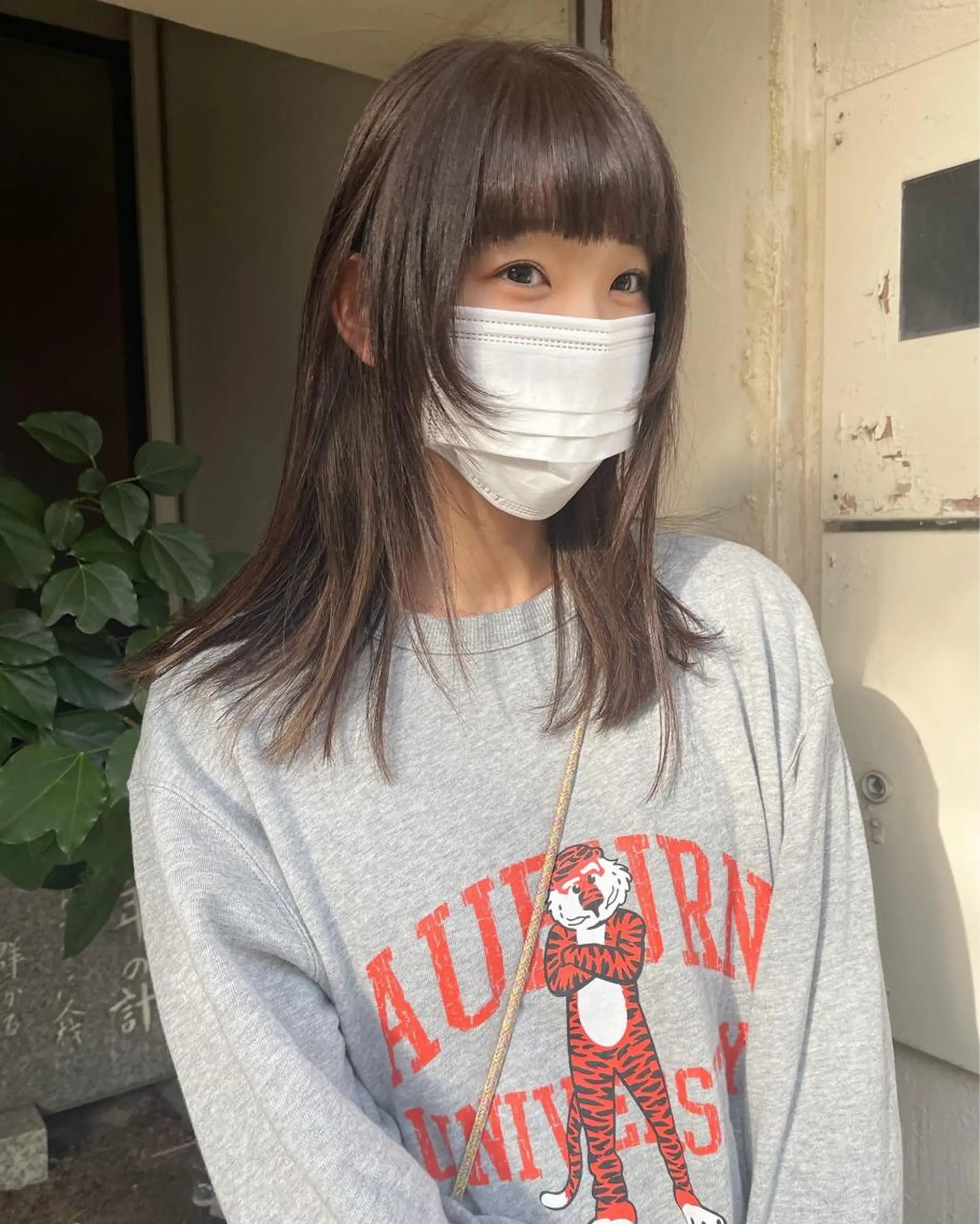 ミディアム カラー tomo🍒パーマ ハイトーン似合わせのヘアスタイル