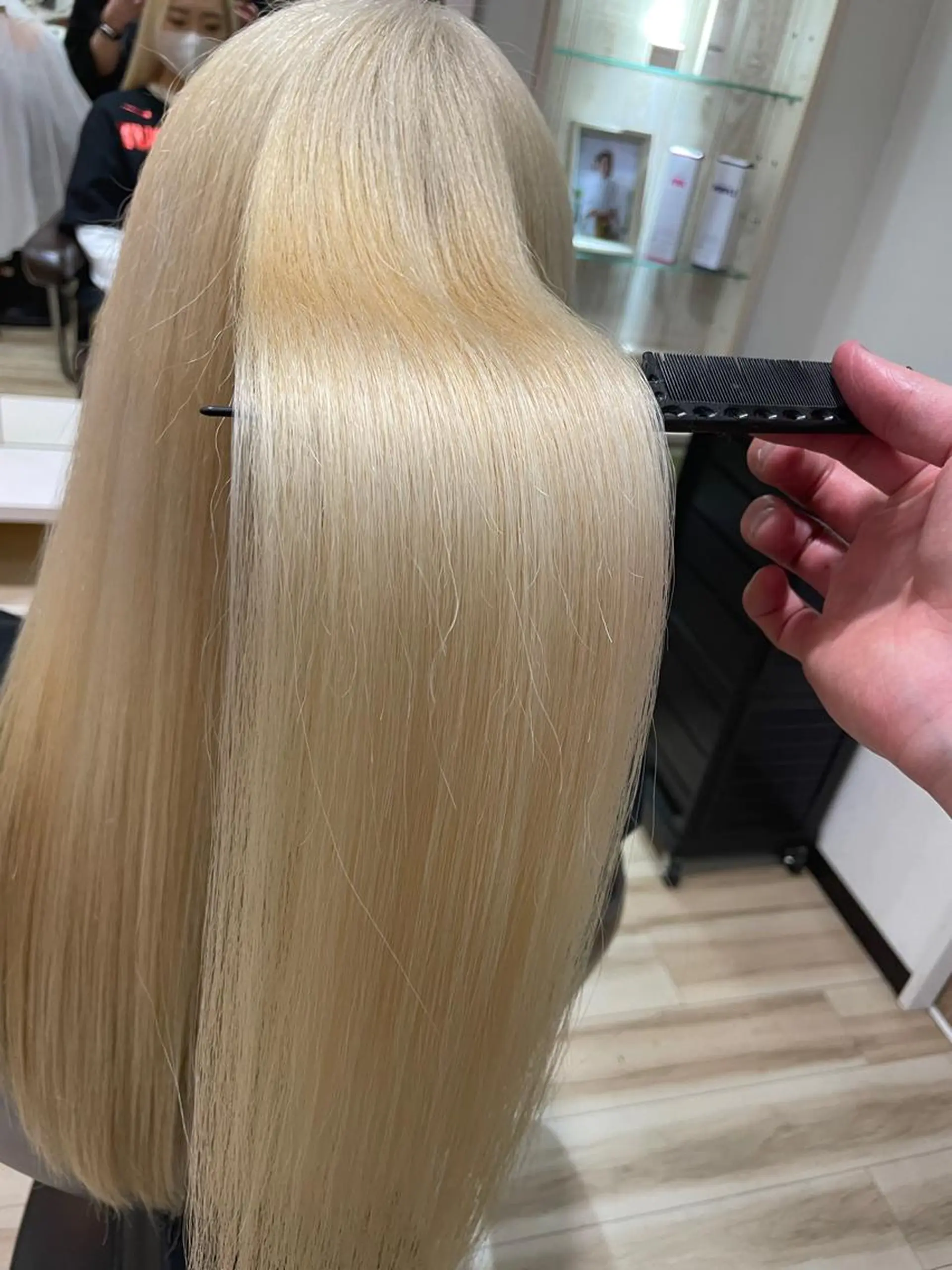 ロング カラー 🌈派手髪ハイトーン 🌈鈴木亮太🌈のヘアスタイル