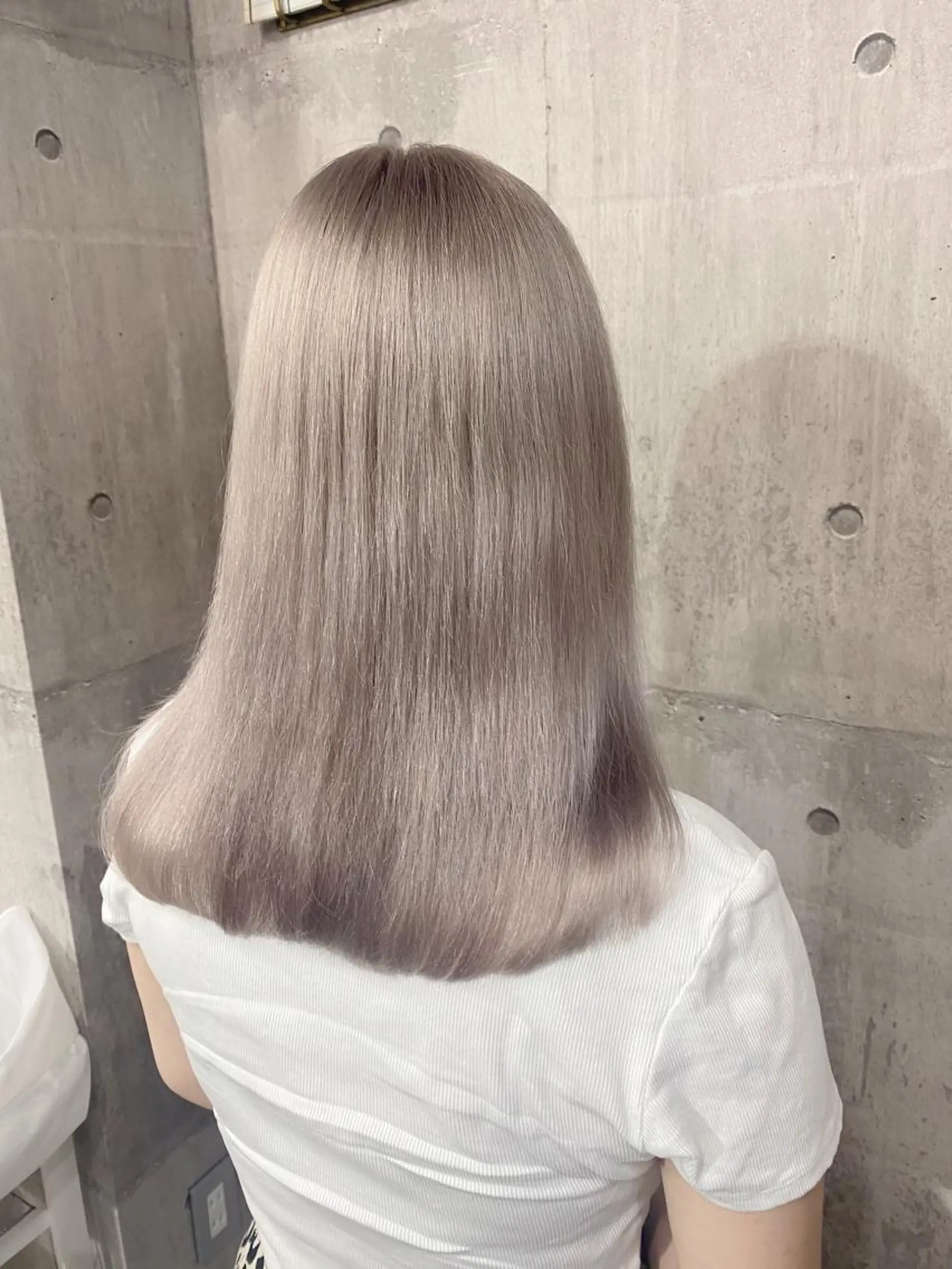 セミロング カラー ブロンド ホワイトブロンド SHURI❤️‍🔥 中/韓mix ♡のヘアスタイル