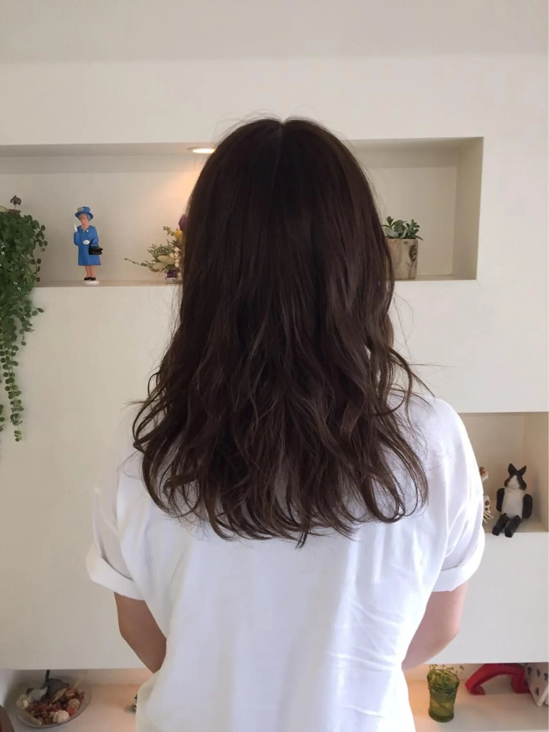 セミロング カラー ITO YUKIのヘアスタイル