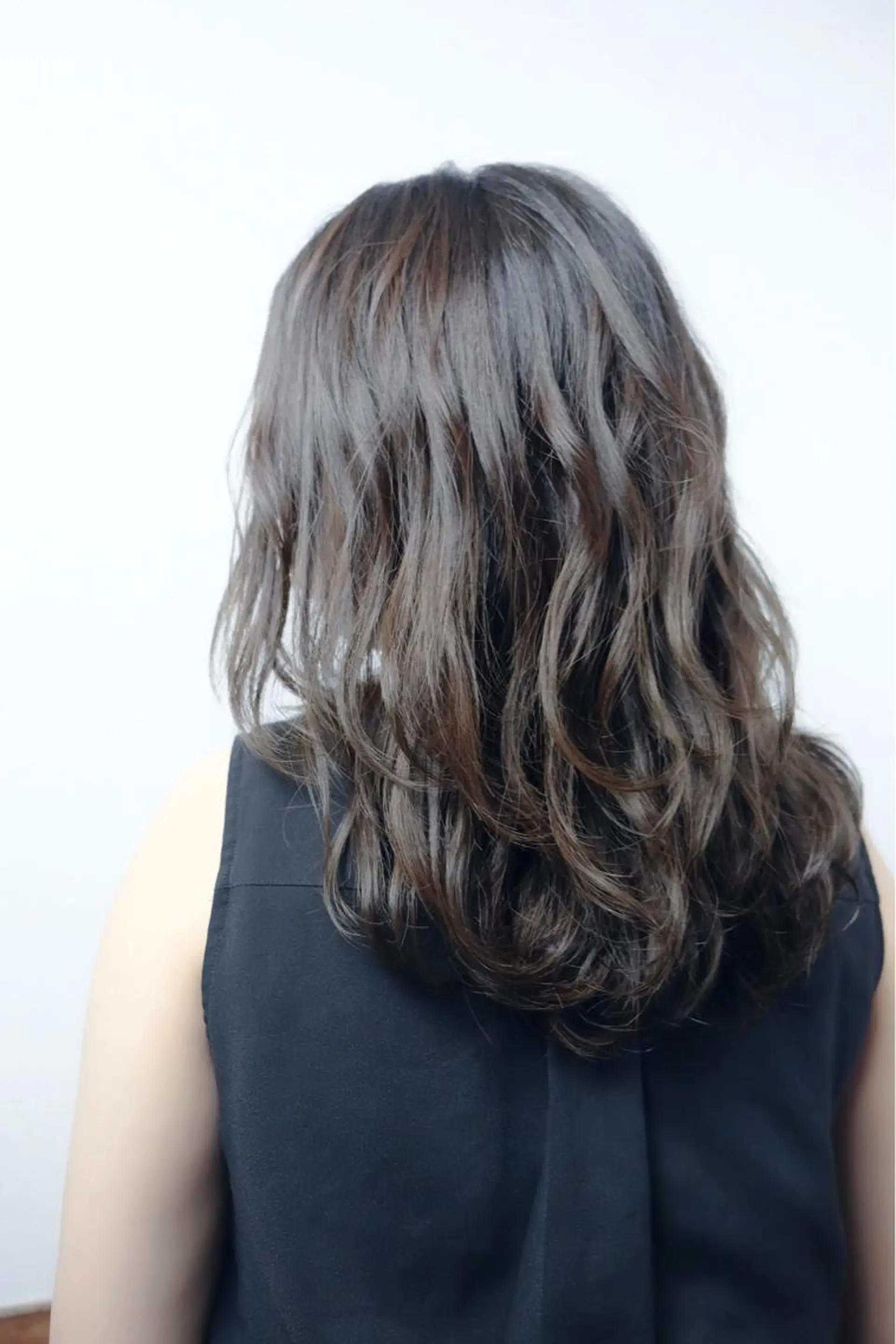 セミロング hair & relax hau'oli所属・佐山 眞紀のヘアスタイル