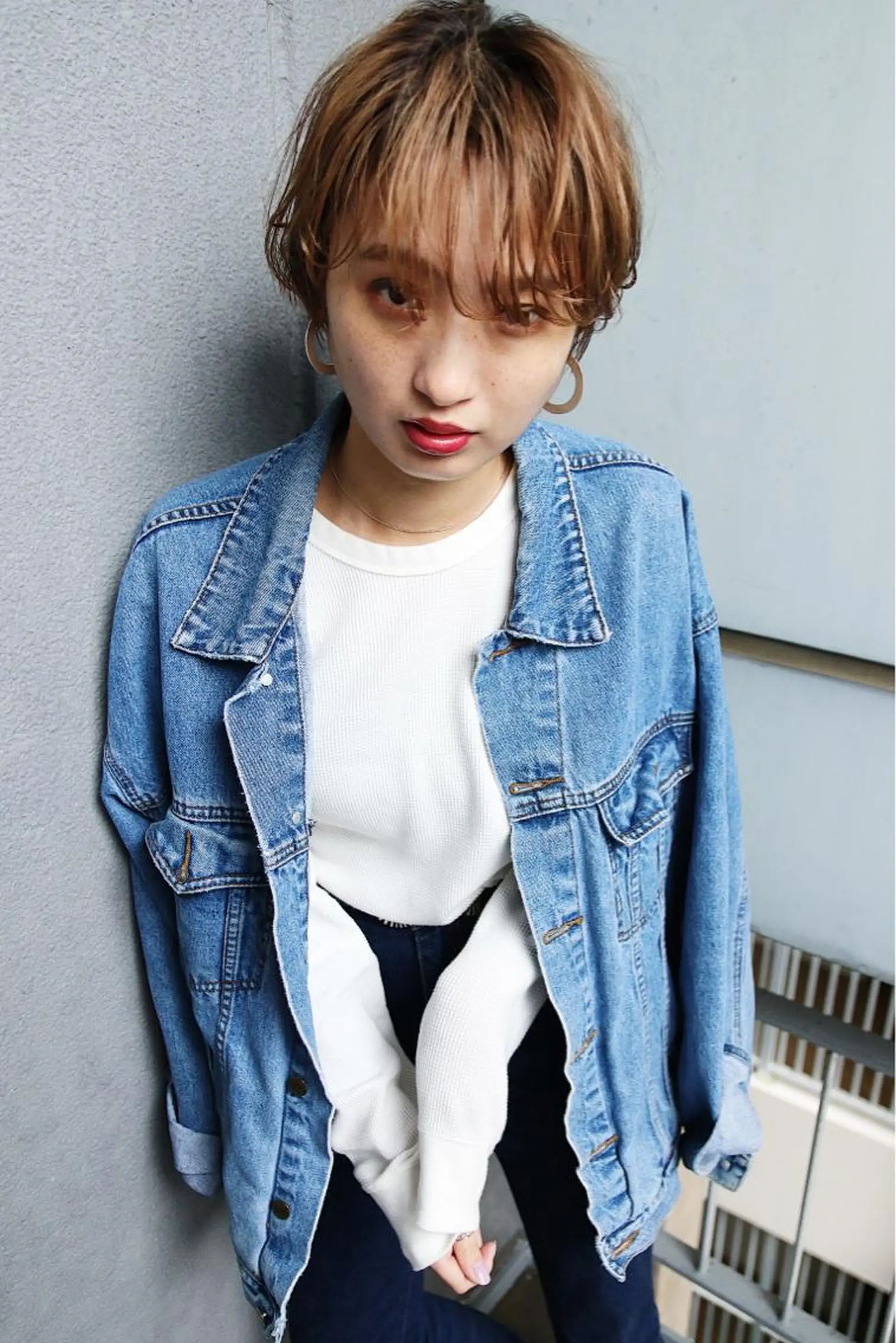 ショート カラー 東 みのりのヘアスタイル