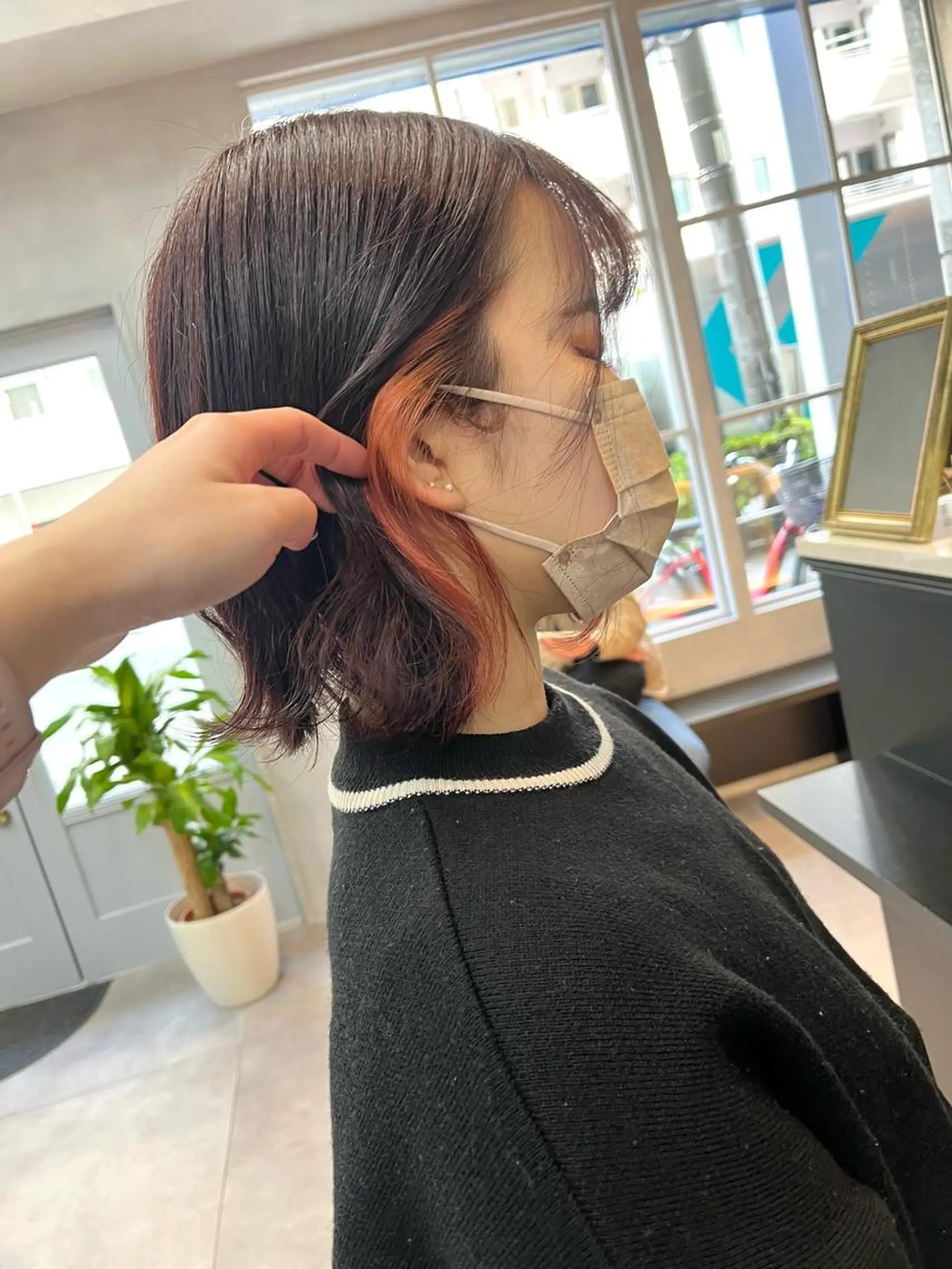 ミディアム カラー オレンジ カット ヘアカラー 🎀♥️推しカラー tomoka💜🍭のヘアスタイル