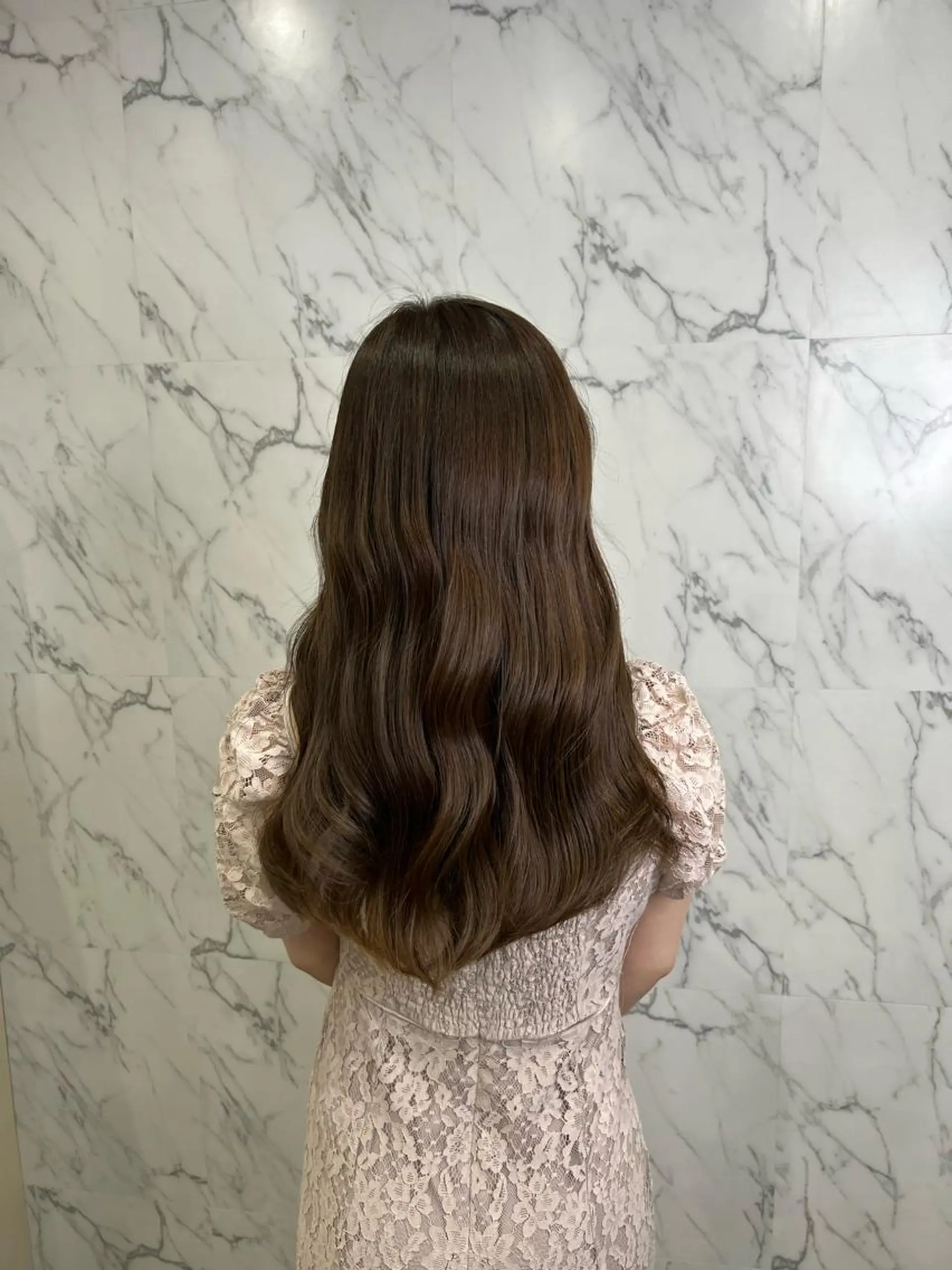 セミロング ヘアカラー 秋葉原　柏木絢汰 ✨当日予約okのヘアスタイル