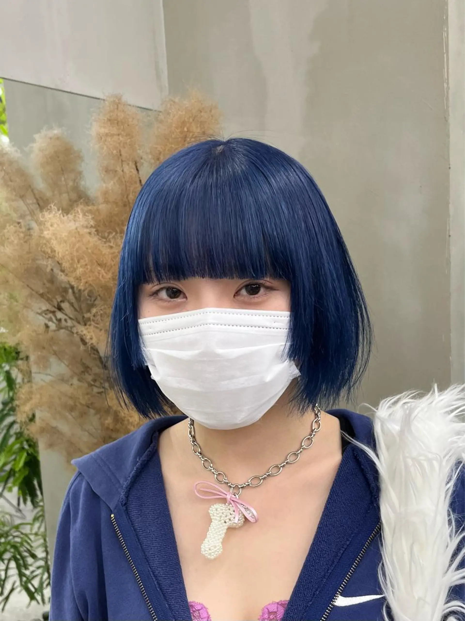 ミディアム ヘアカラー イツク ⚡️ ルーツ/ハイトーンのヘアスタイル