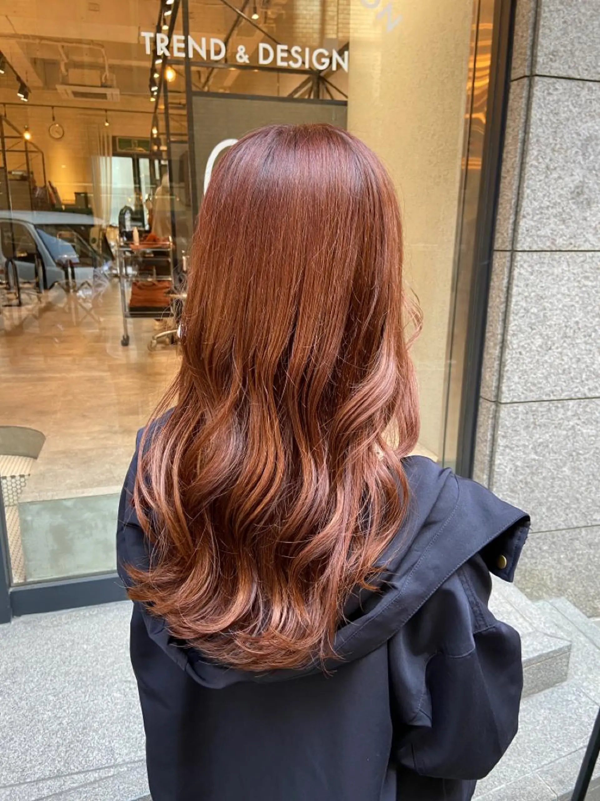 ロング カラー ブラウンカラー ピンクカラー ピンクブラウン THINK SHOP sakiのヘアスタイル