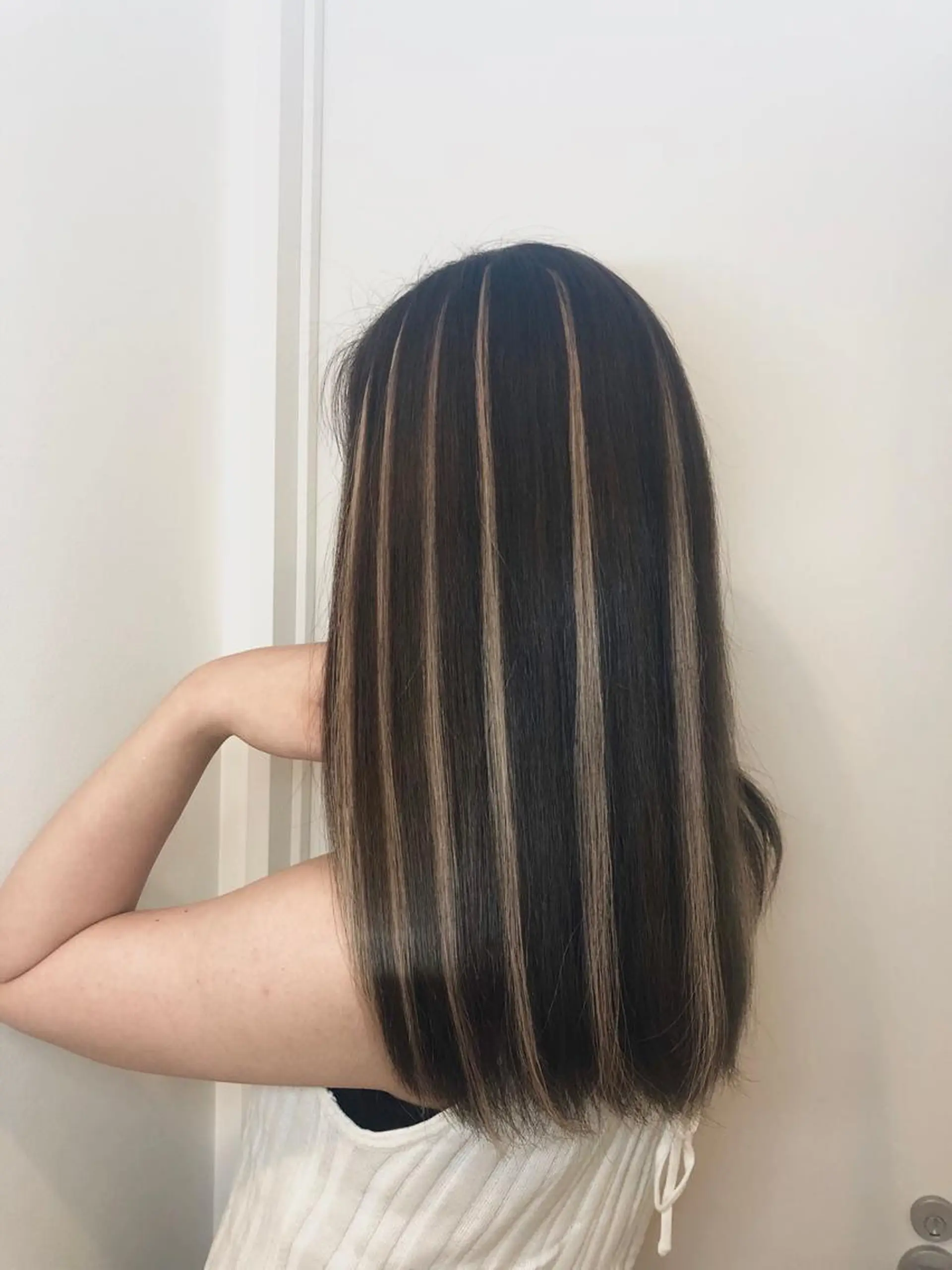 セミロング カラー シールエクステ グラデーションカラー ハイライトカラー エクステ ハイライト エクステ 🧡艶髪ちゅるん髪 🫧🧡YUKI❄️のヘアスタイル