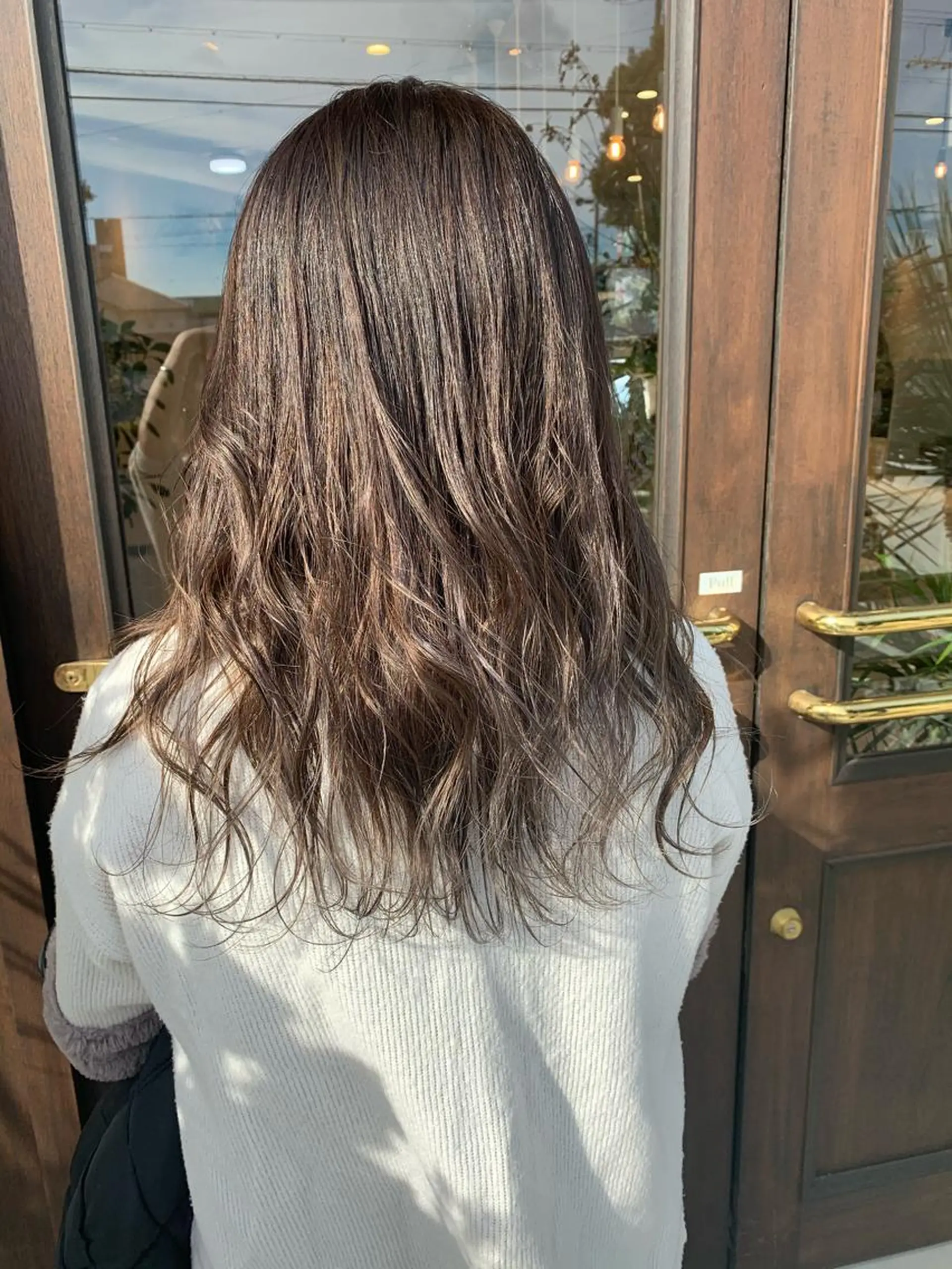 セミロング カラー 吉原 由菜のヘアスタイル