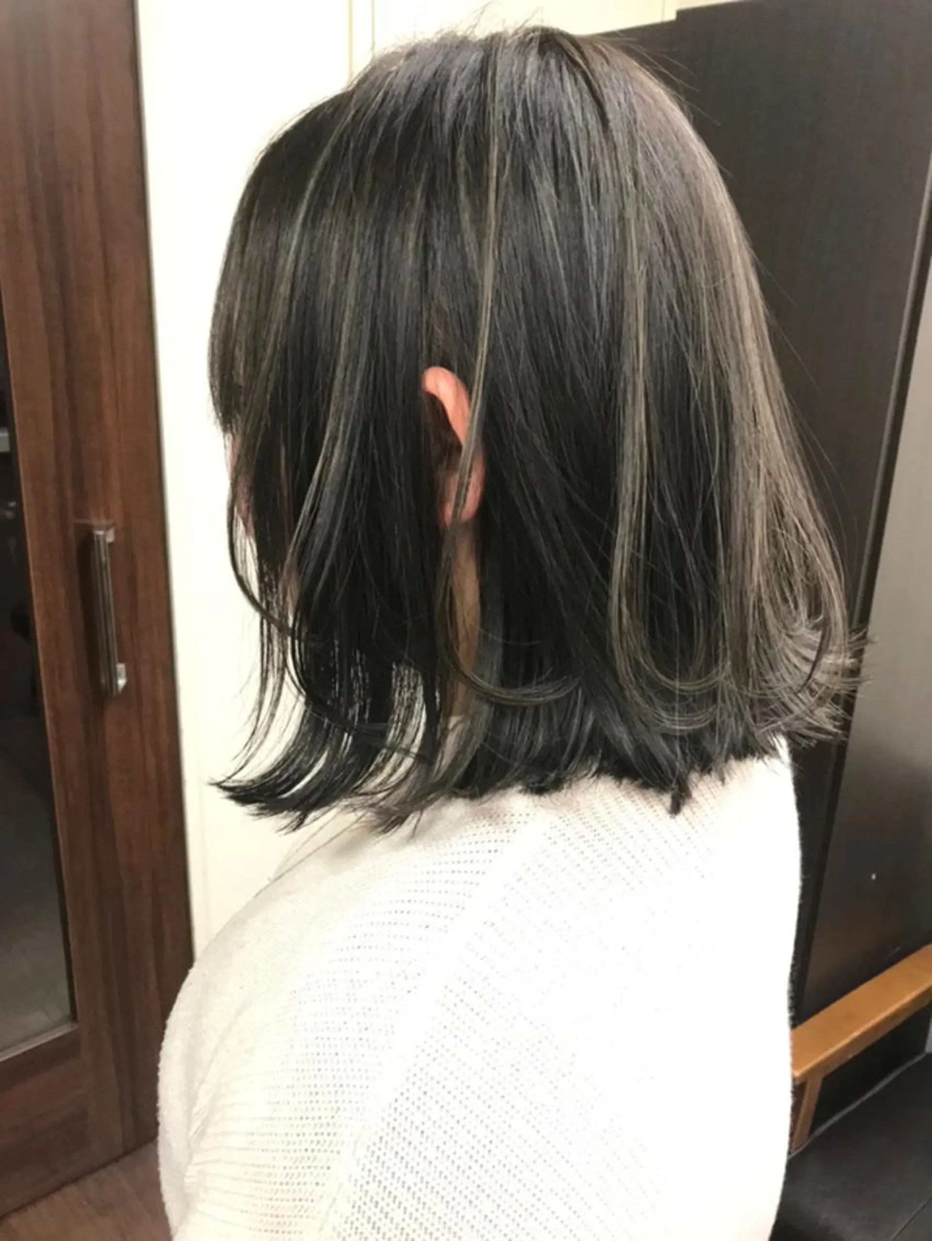 ショート カラー ヘアアレンジ ハイライトカラー ハイライト メンズハイトーン メンズバレイヤージュのヘアスタイル