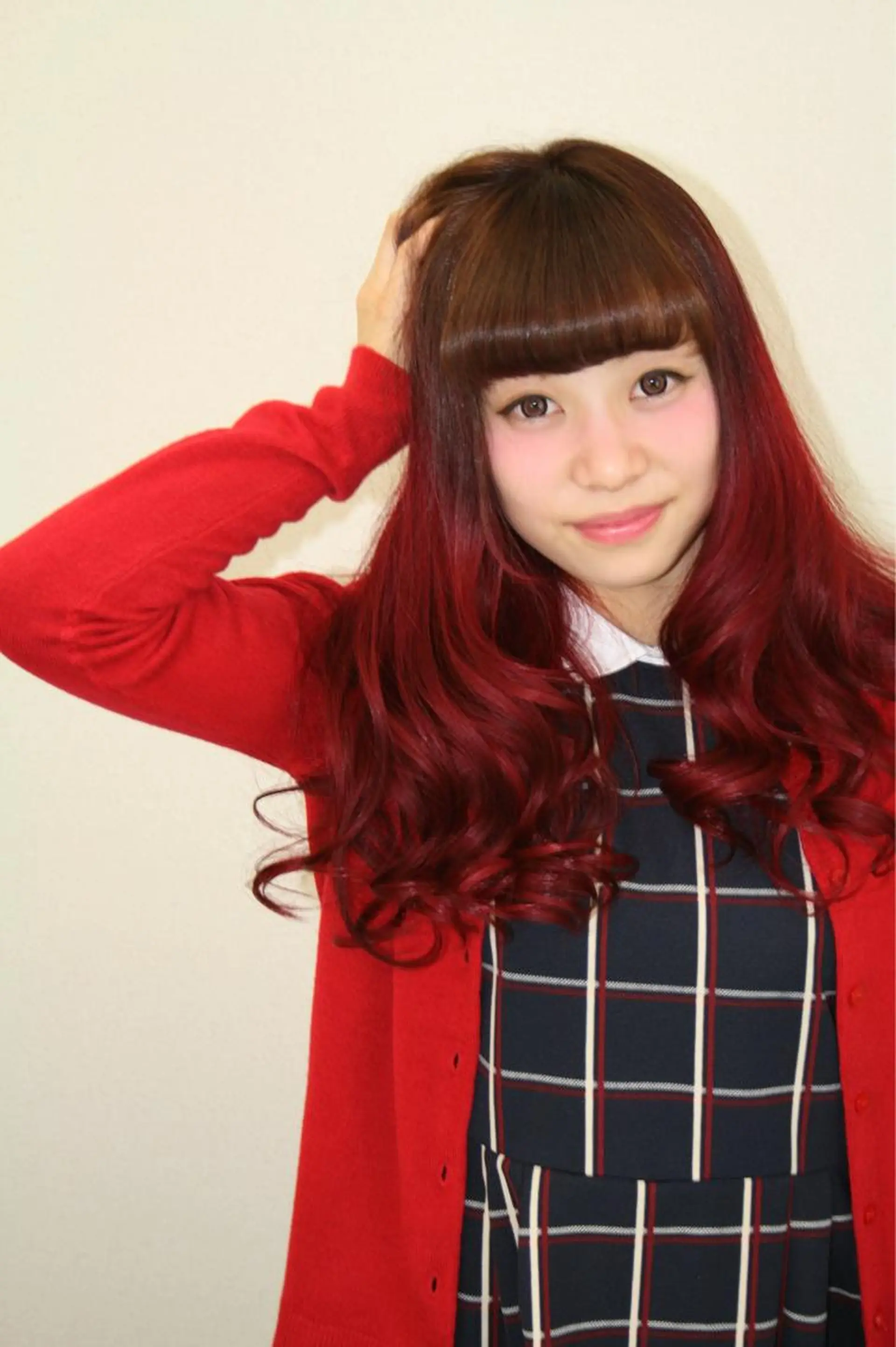 ロング カラー グラデーションカラー レッドカラー パーマPrivate SalonNoa名駅のヘアスタイル