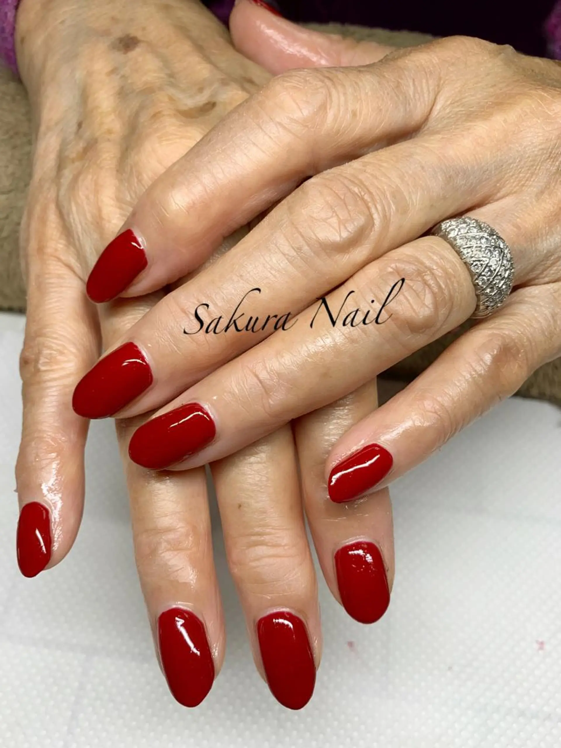 ミディアム ハンドネイル Sakura NaiLのネイルデザイン