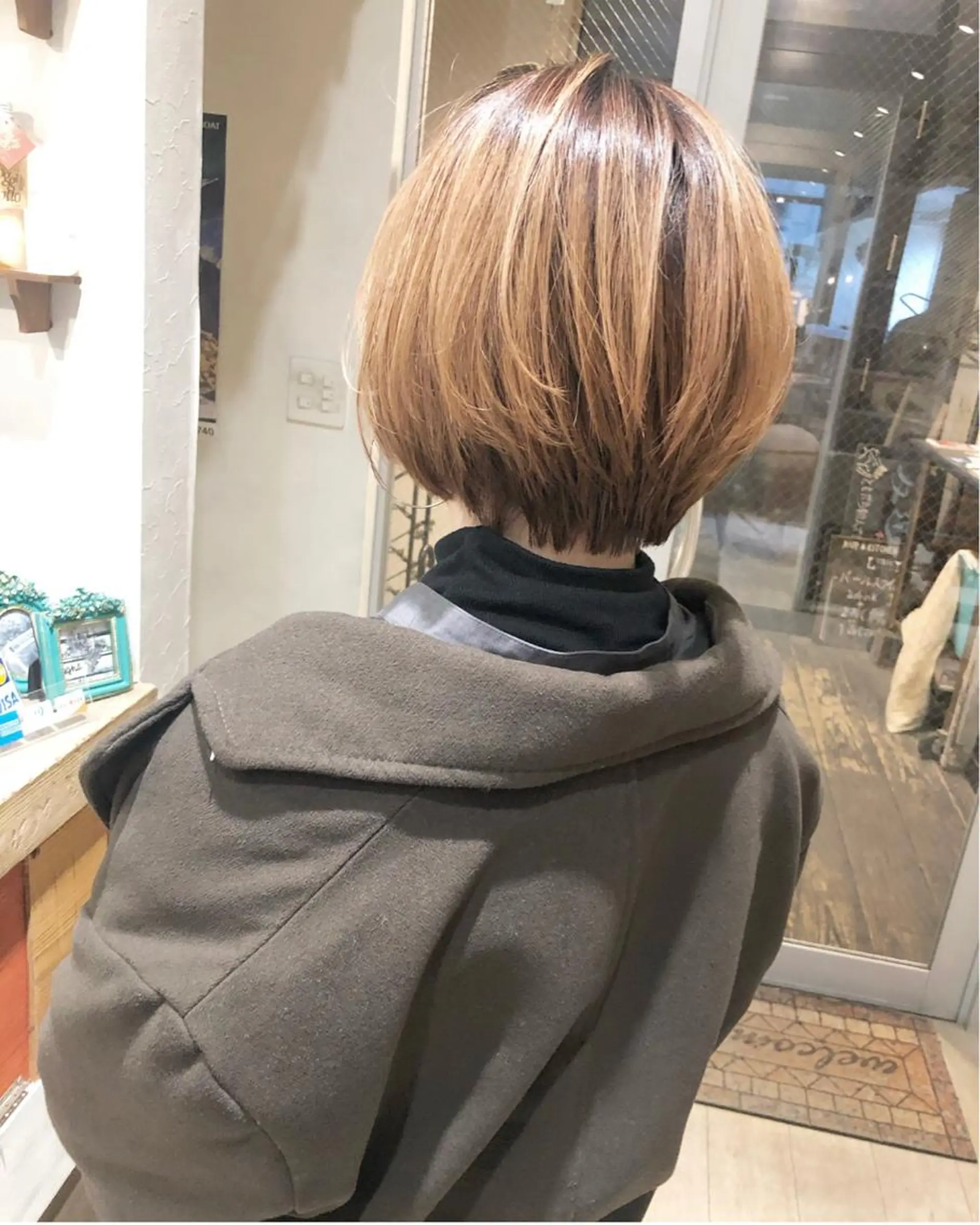 ショート カラー nakahara madokaのヘアスタイル