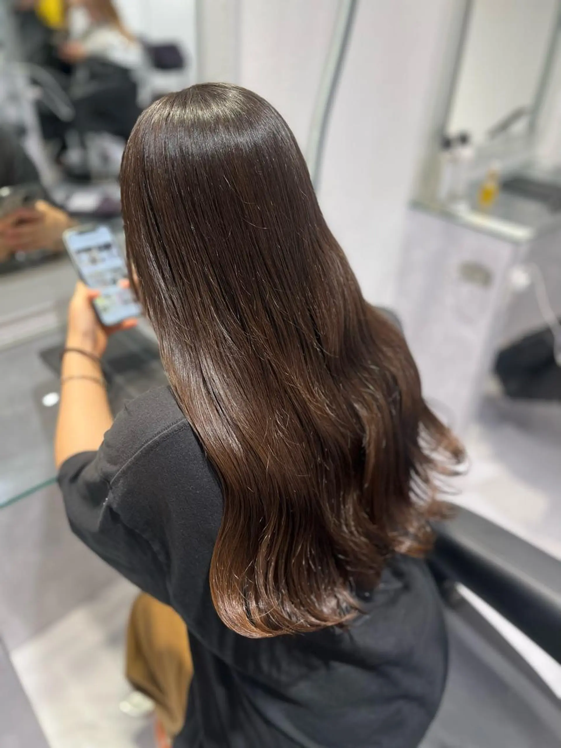 ロング カラー ヘアアレンジ 🫧うる艶トレンド 🫧透明感カラーのヘアスタイル