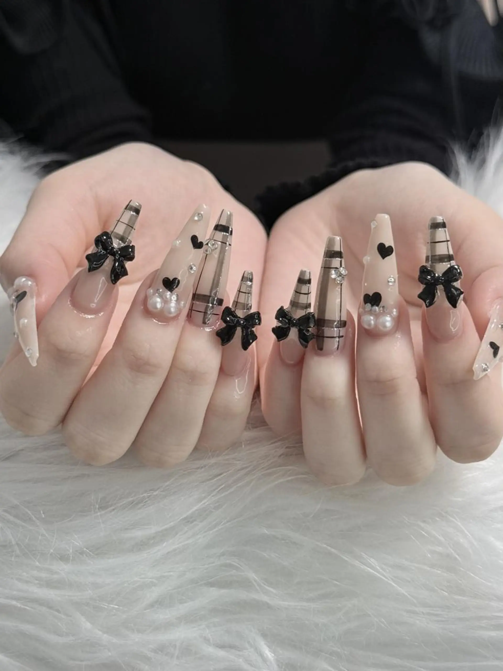ネイル アートネイル ジェルネイル 持ち込み ニュアンスネイル 夏ネイル ハンドネイル Yuu🎀 Belle Nailのネイルデザイン