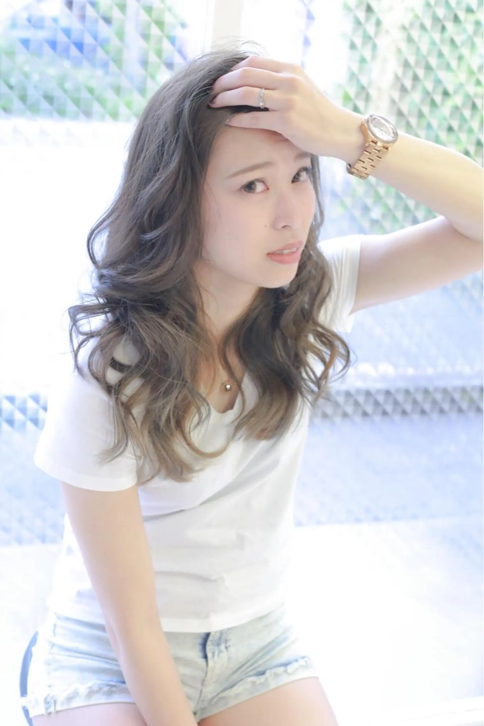 ロング 伊藤 裕貴のヘアスタイル