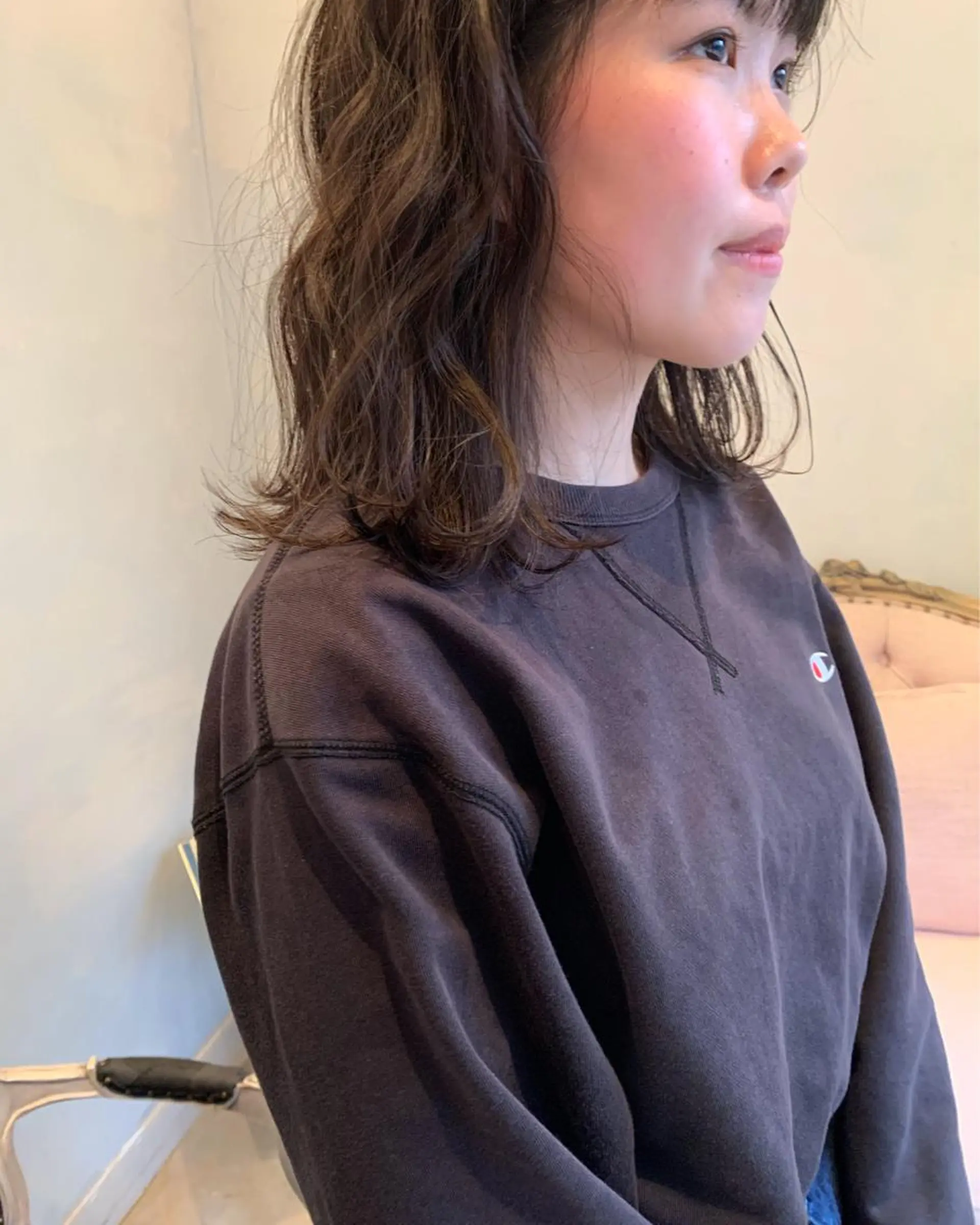 ミディアム SAKINO. ベージュカラーのヘアスタイル