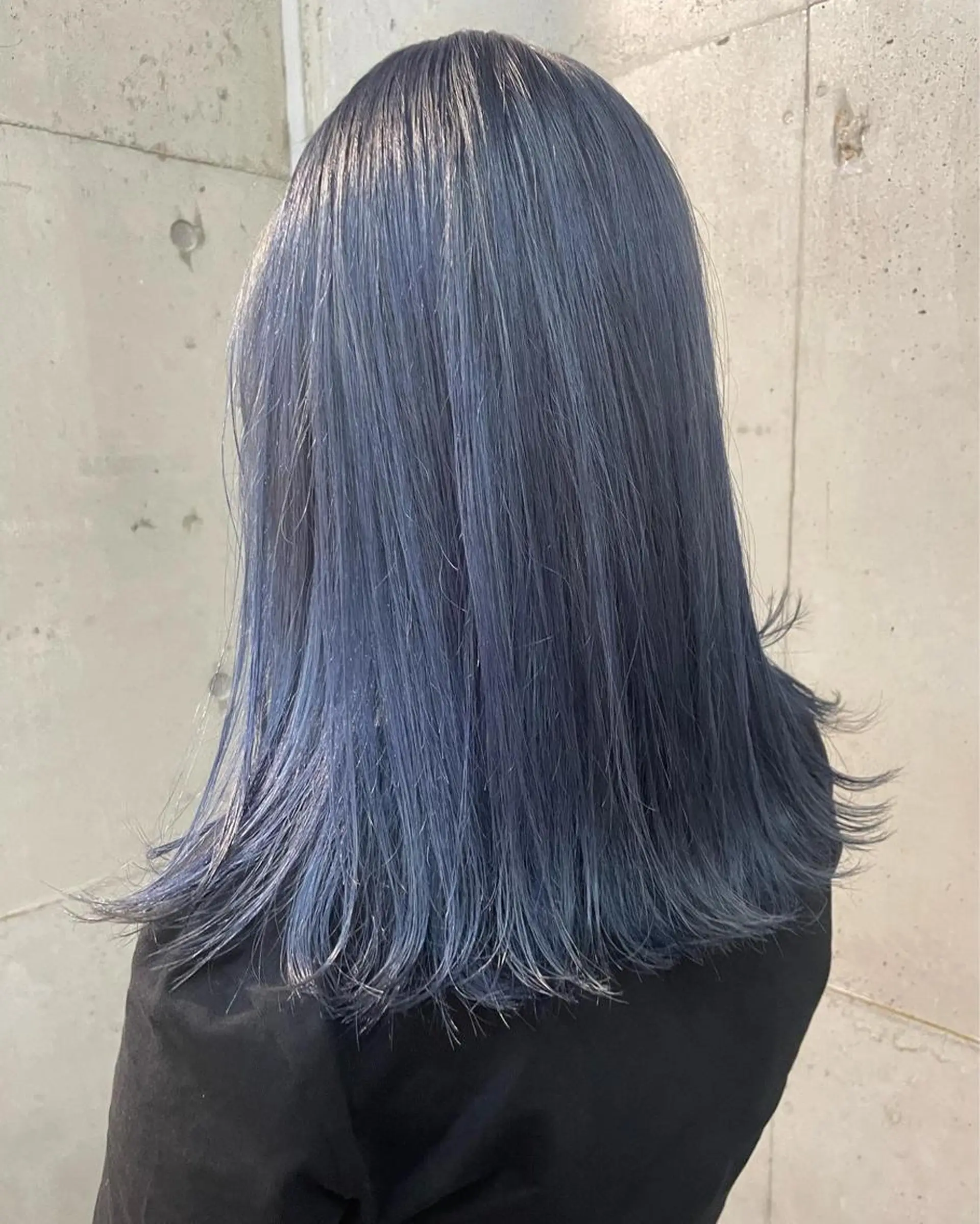 セミロング カラー ブルーカラー ヘアカラー トリートメント SHOTO ハイトー ン/ブロンドカラーのヘアスタイル