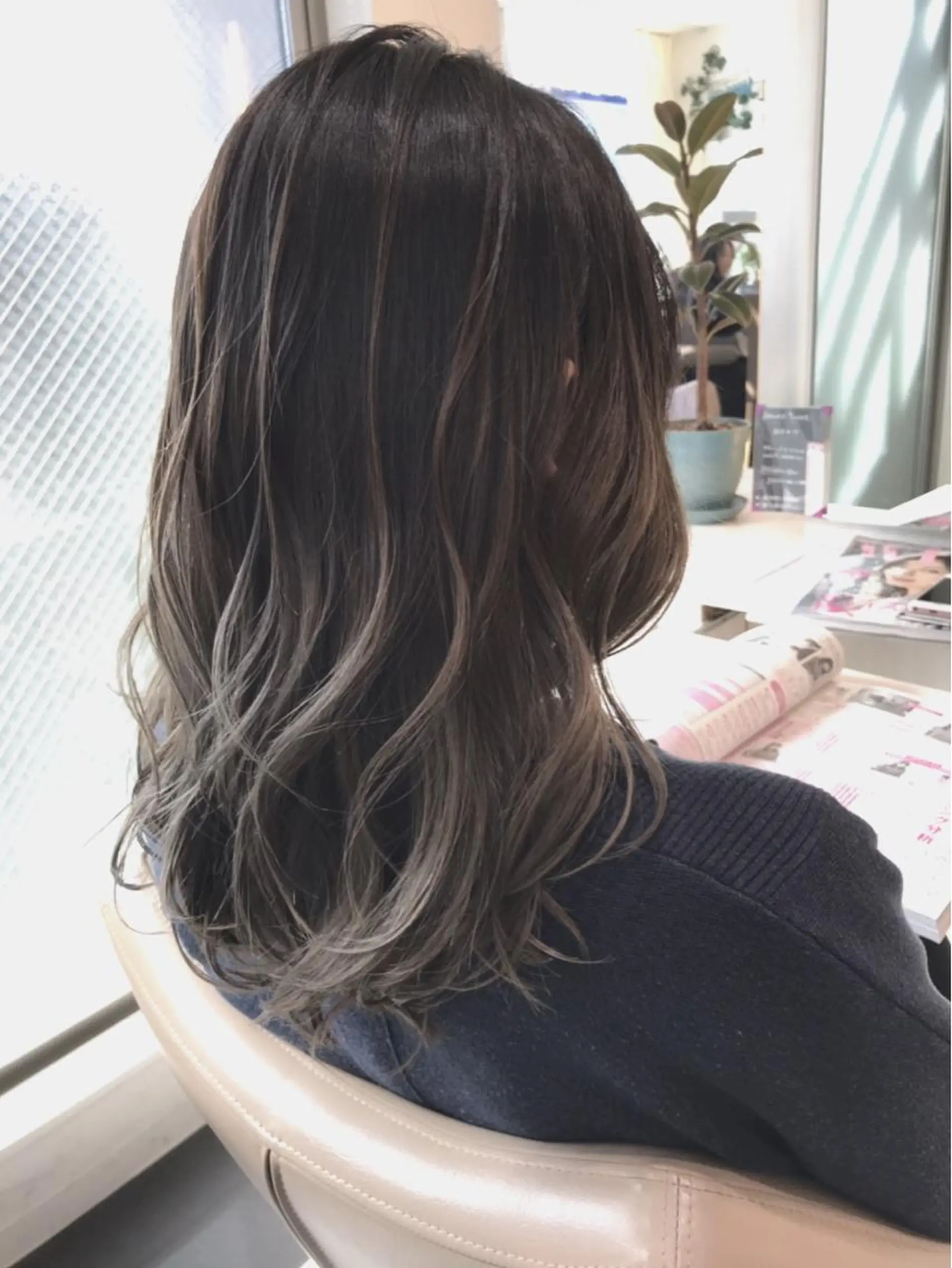 ミディアム カラー ヘアアレンジ グラデーションカラー グレージュ ハイライトカラー ハイライト 山崎俊輔/髪質改善 /バレイヤージュのヘアスタイル